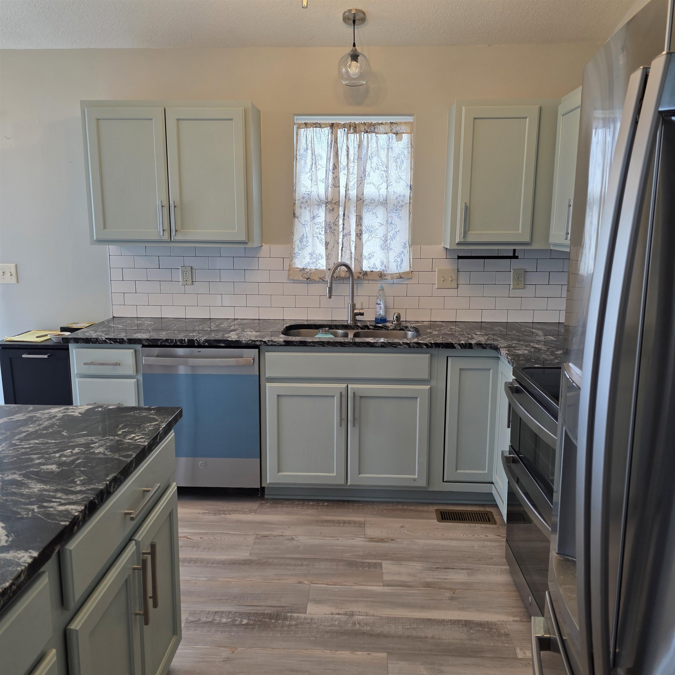 3227 S Blue Lake Court Wichita KS 67215