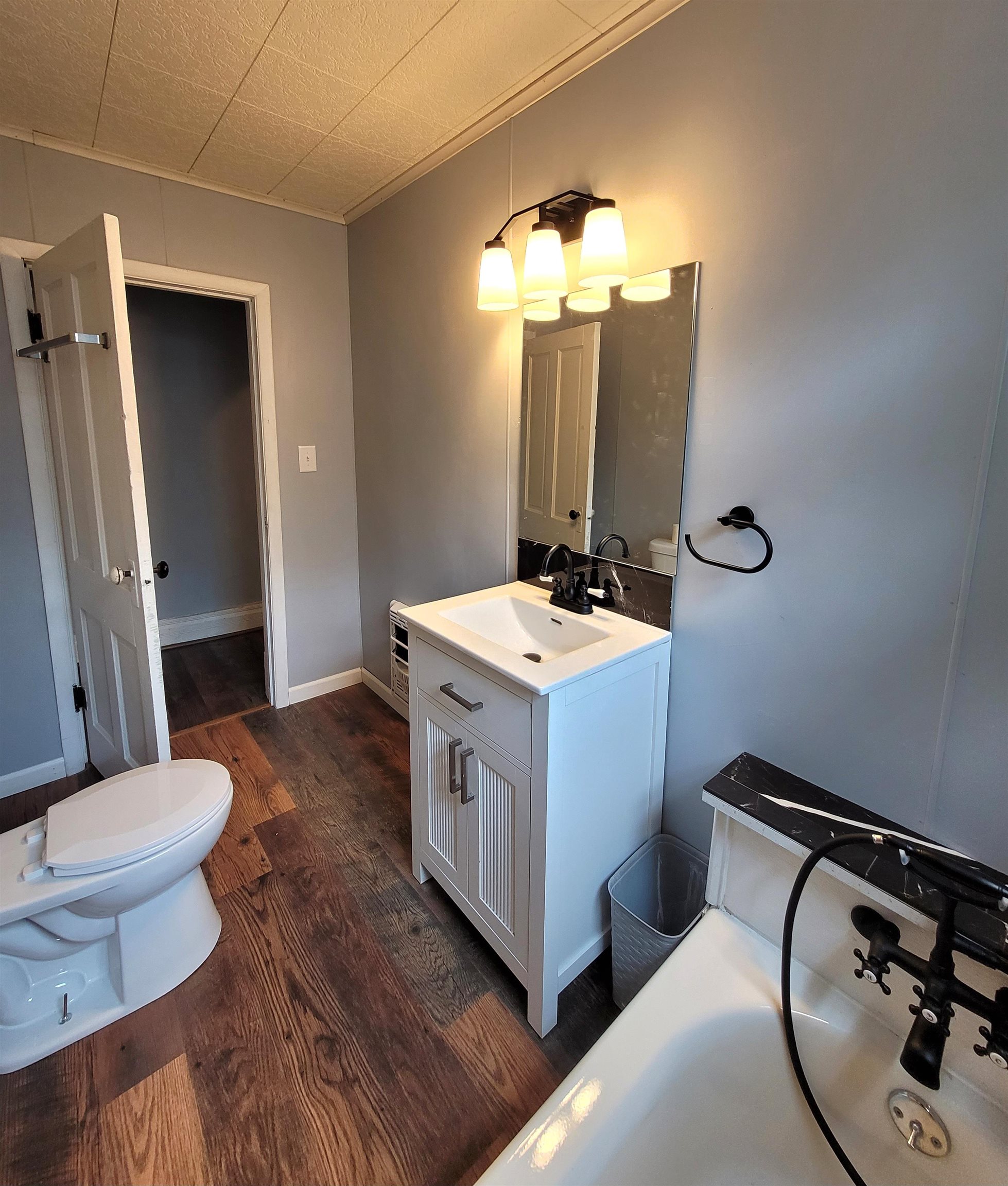 720 N Elm Eureka KS 67045