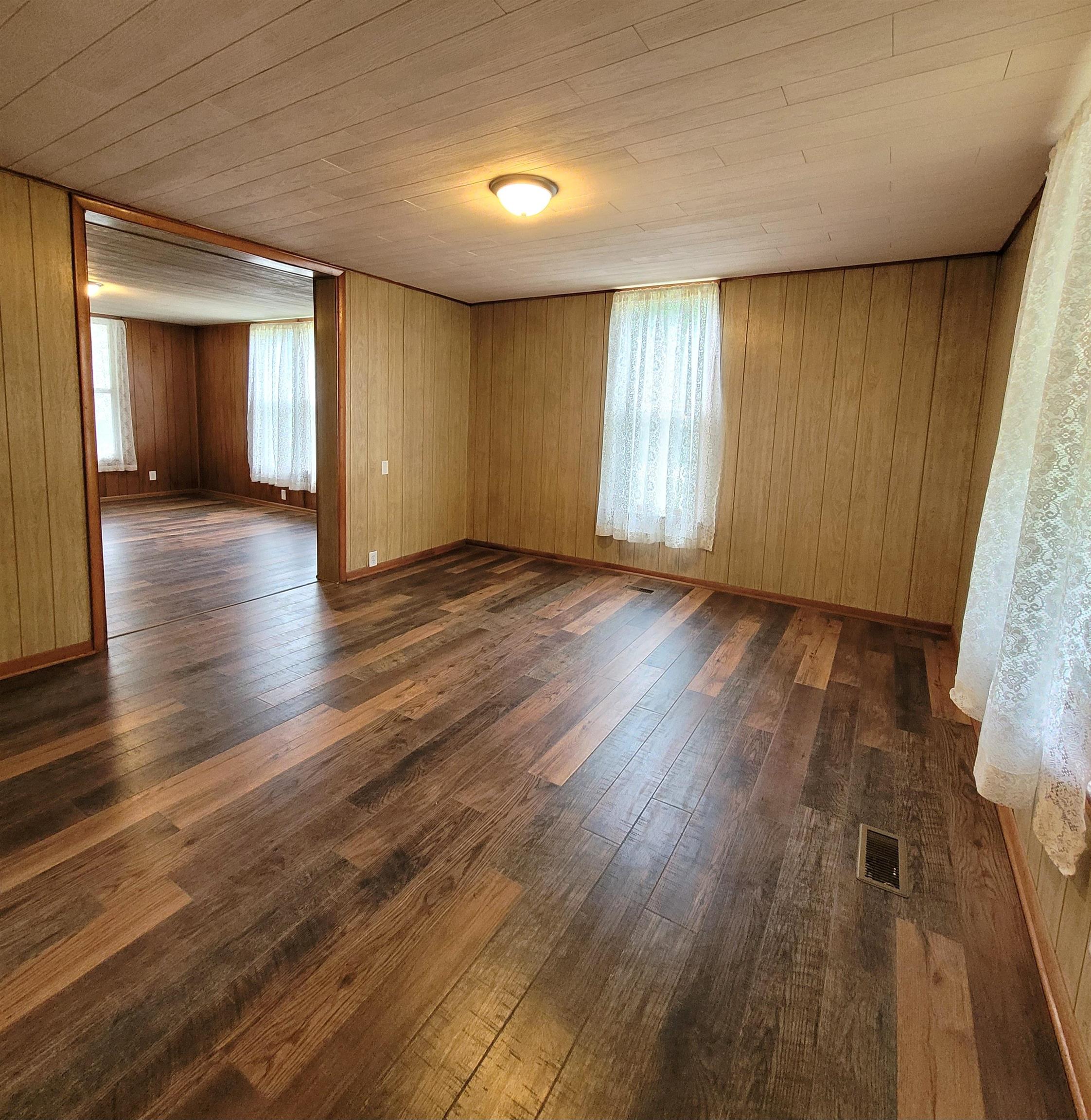 720 N Elm Eureka KS 67045