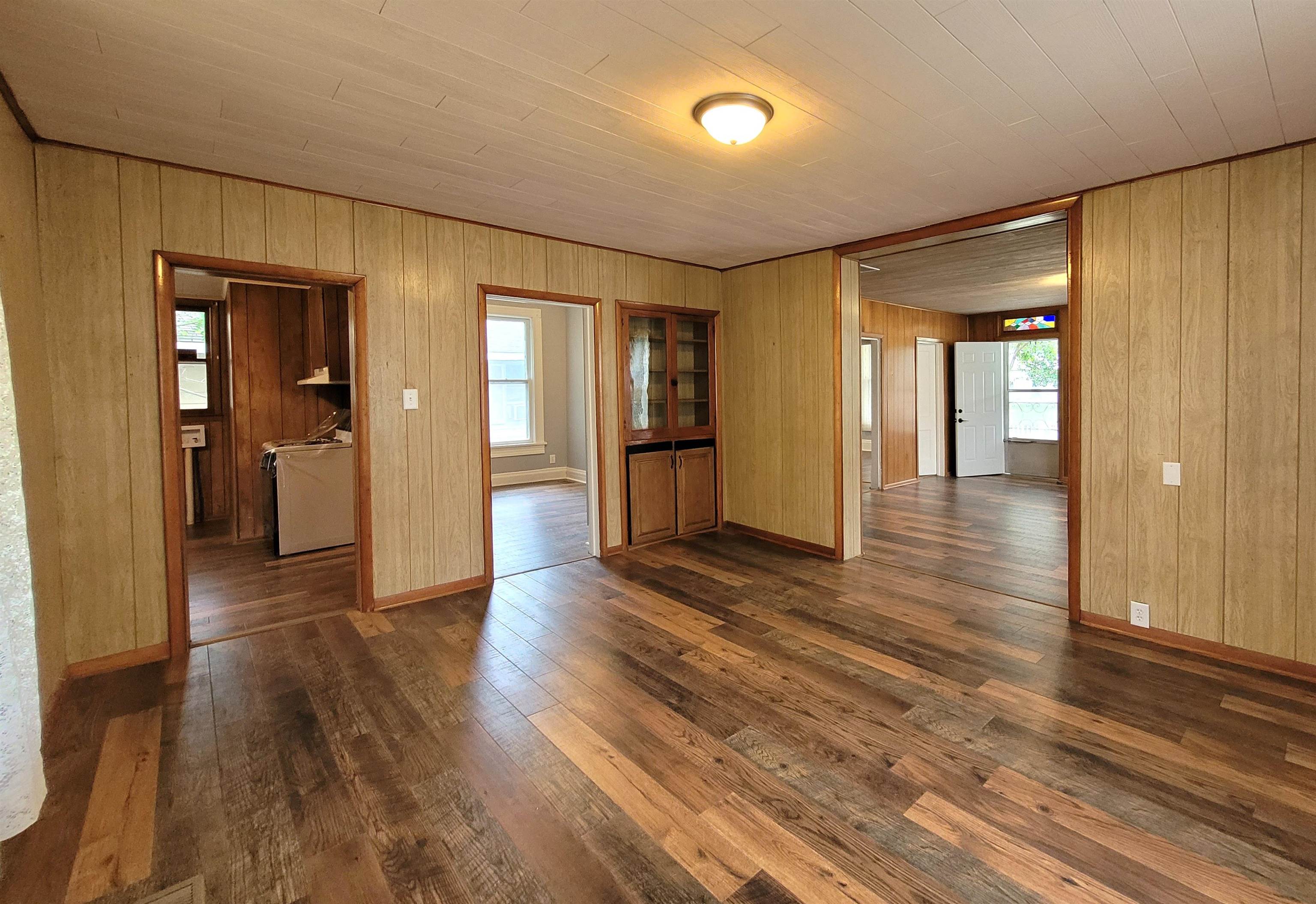 720 N Elm Eureka KS 67045
