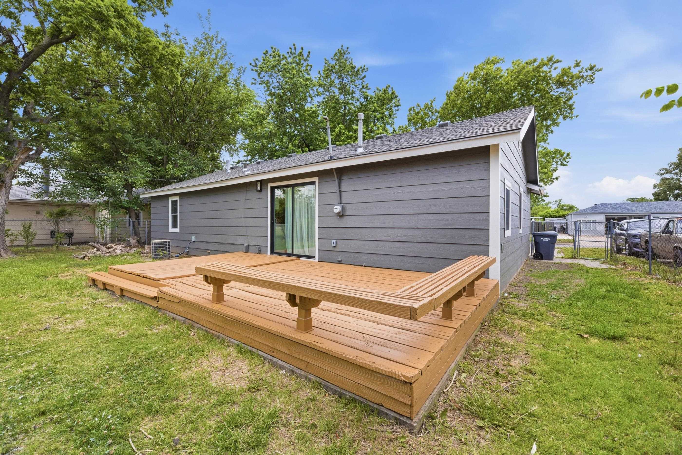 3412 S Osage Avenue Wichita KS 67217-3437