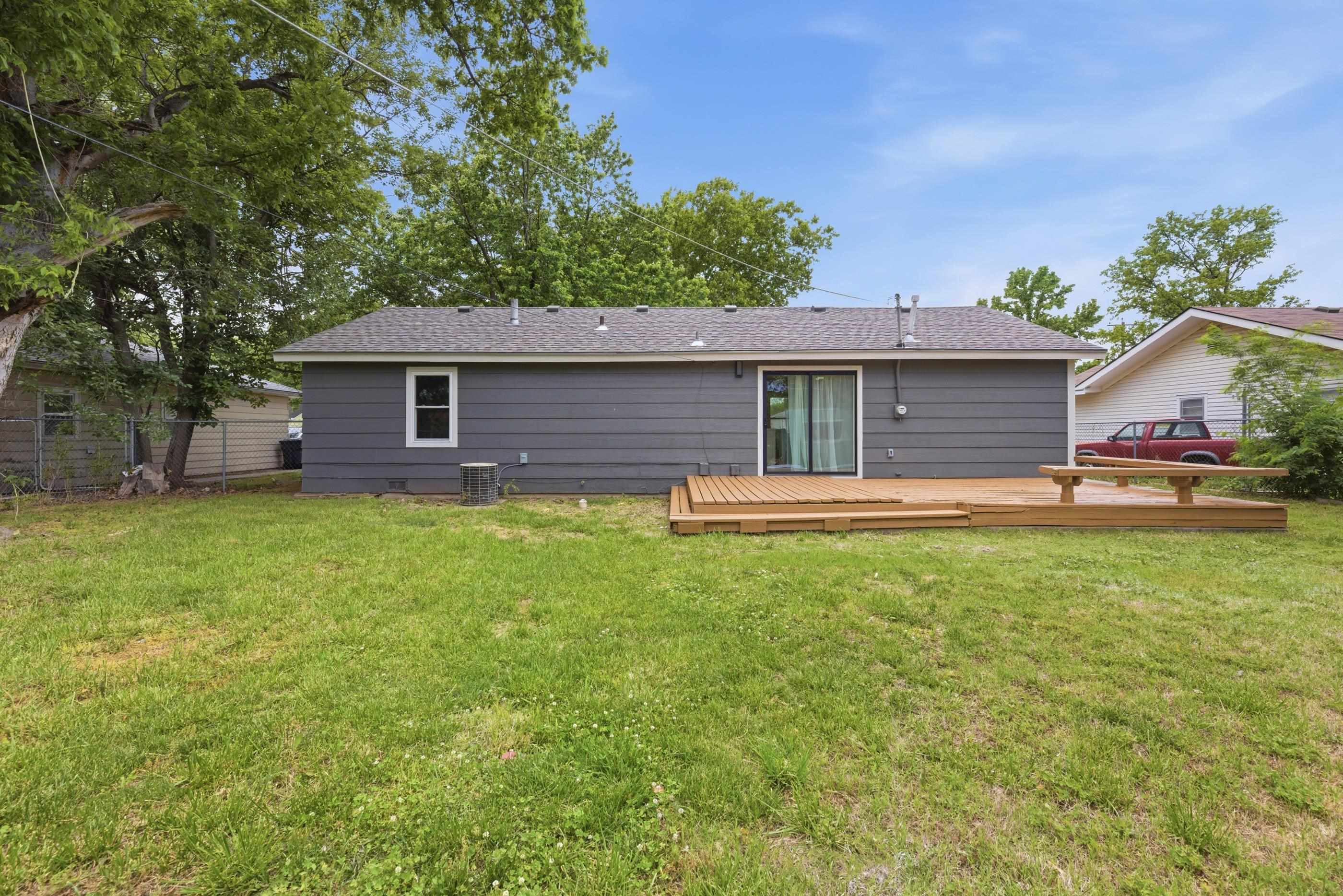 3412 S Osage Avenue Wichita KS 67217-3437
