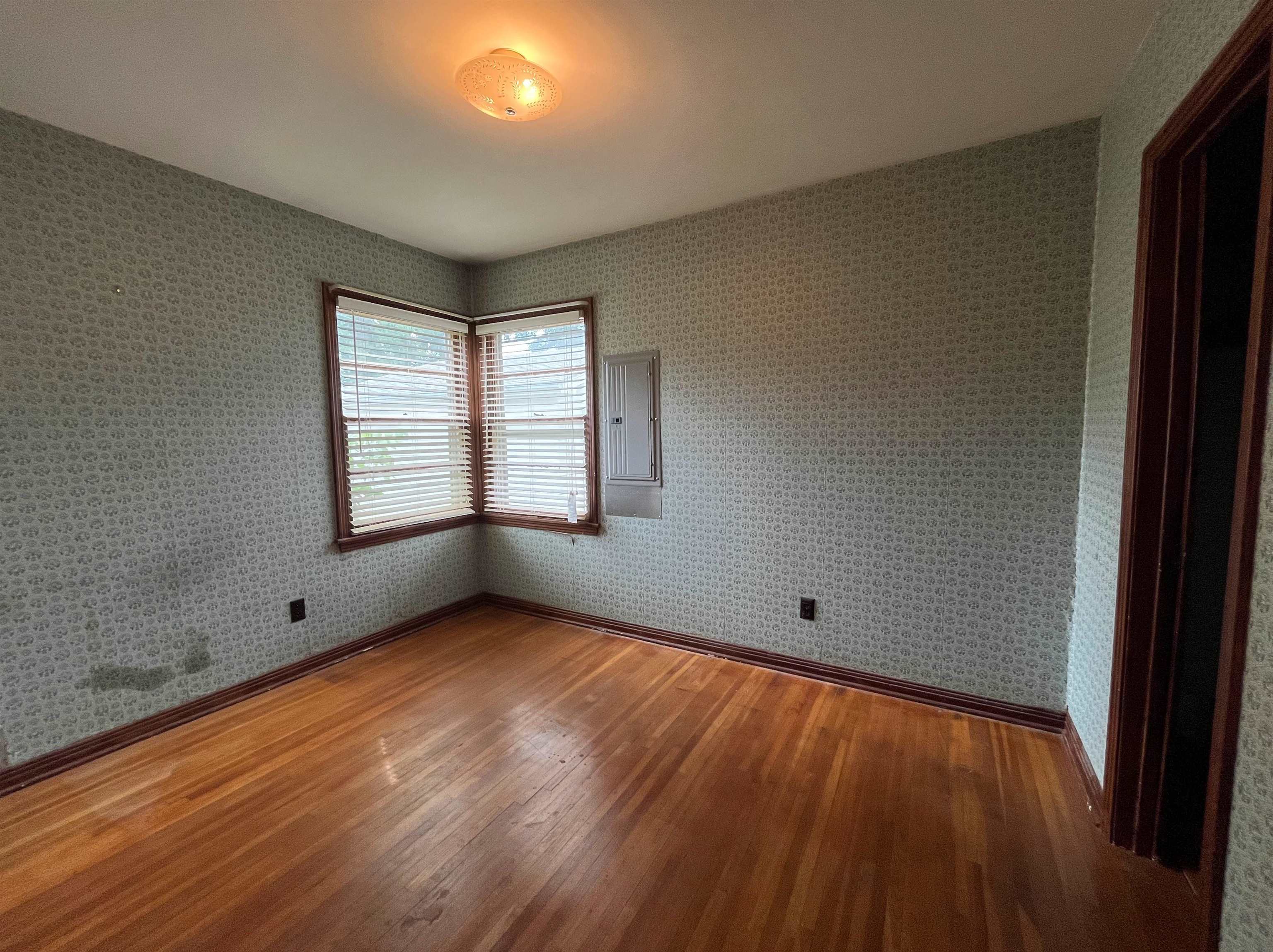 1844 S Bleckley Wichita KS 67218