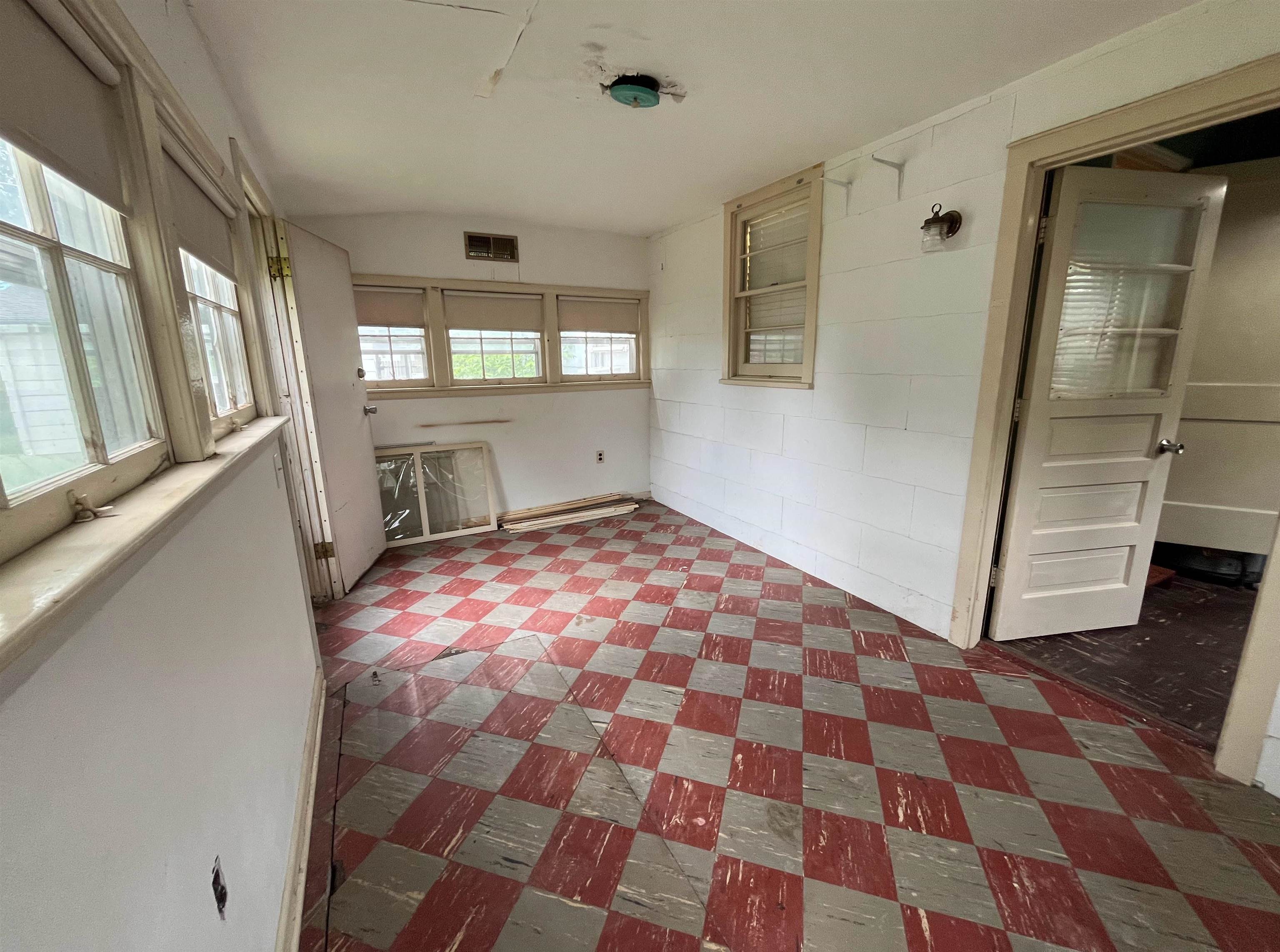 1844 S Bleckley Wichita KS 67218