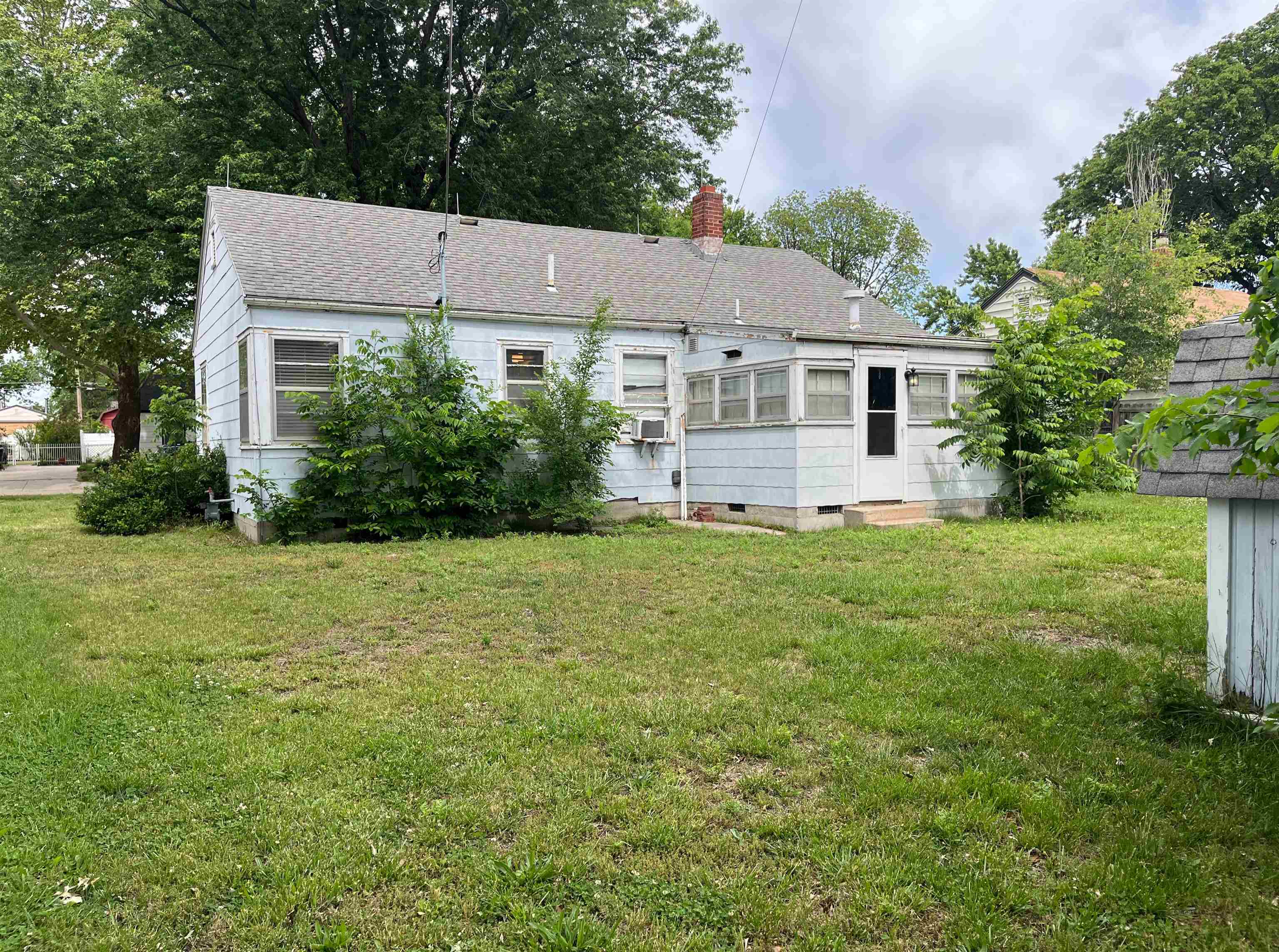 1844 S Bleckley Wichita KS 67218