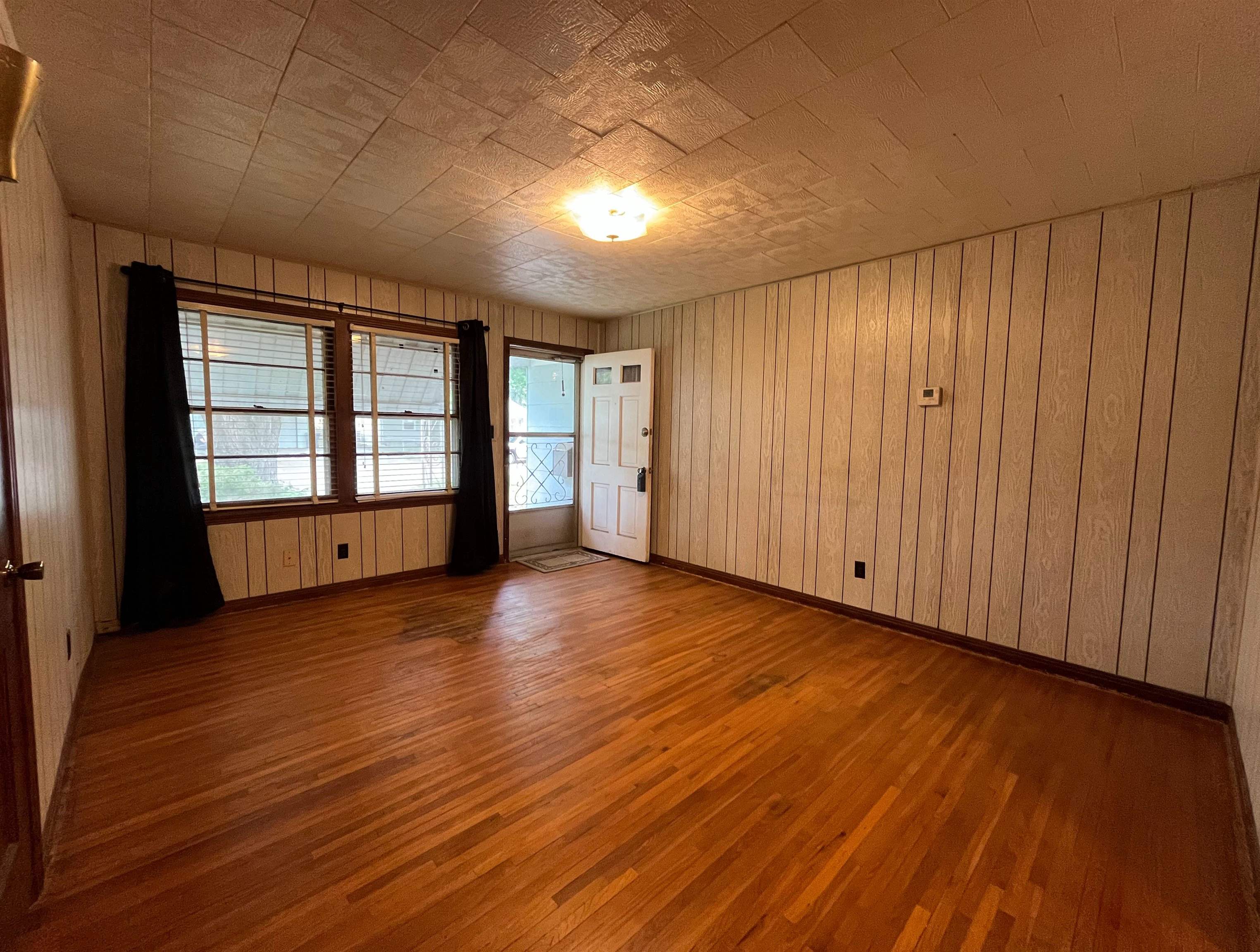 1844 S Bleckley Wichita KS 67218