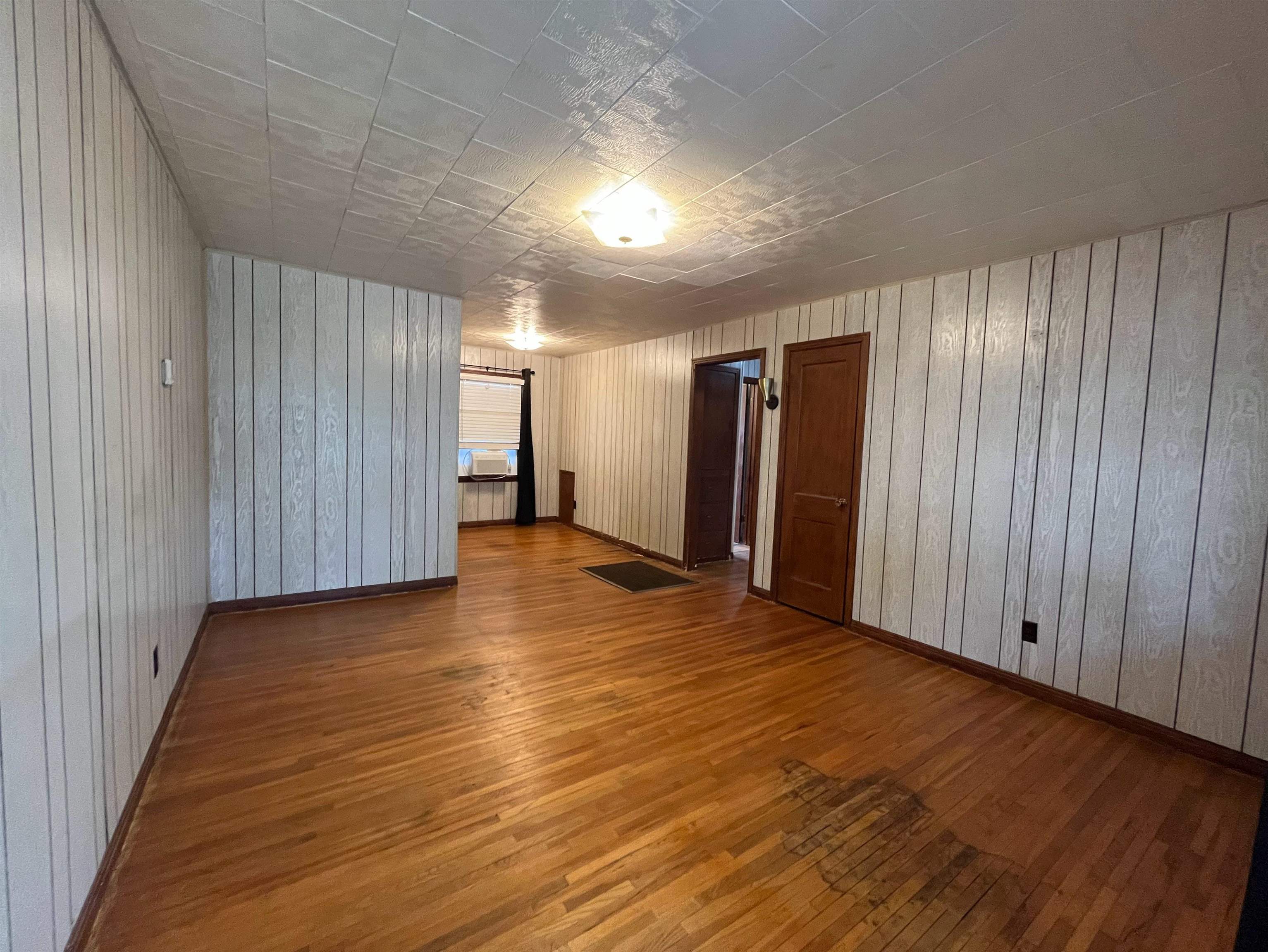 1844 S Bleckley Wichita KS 67218