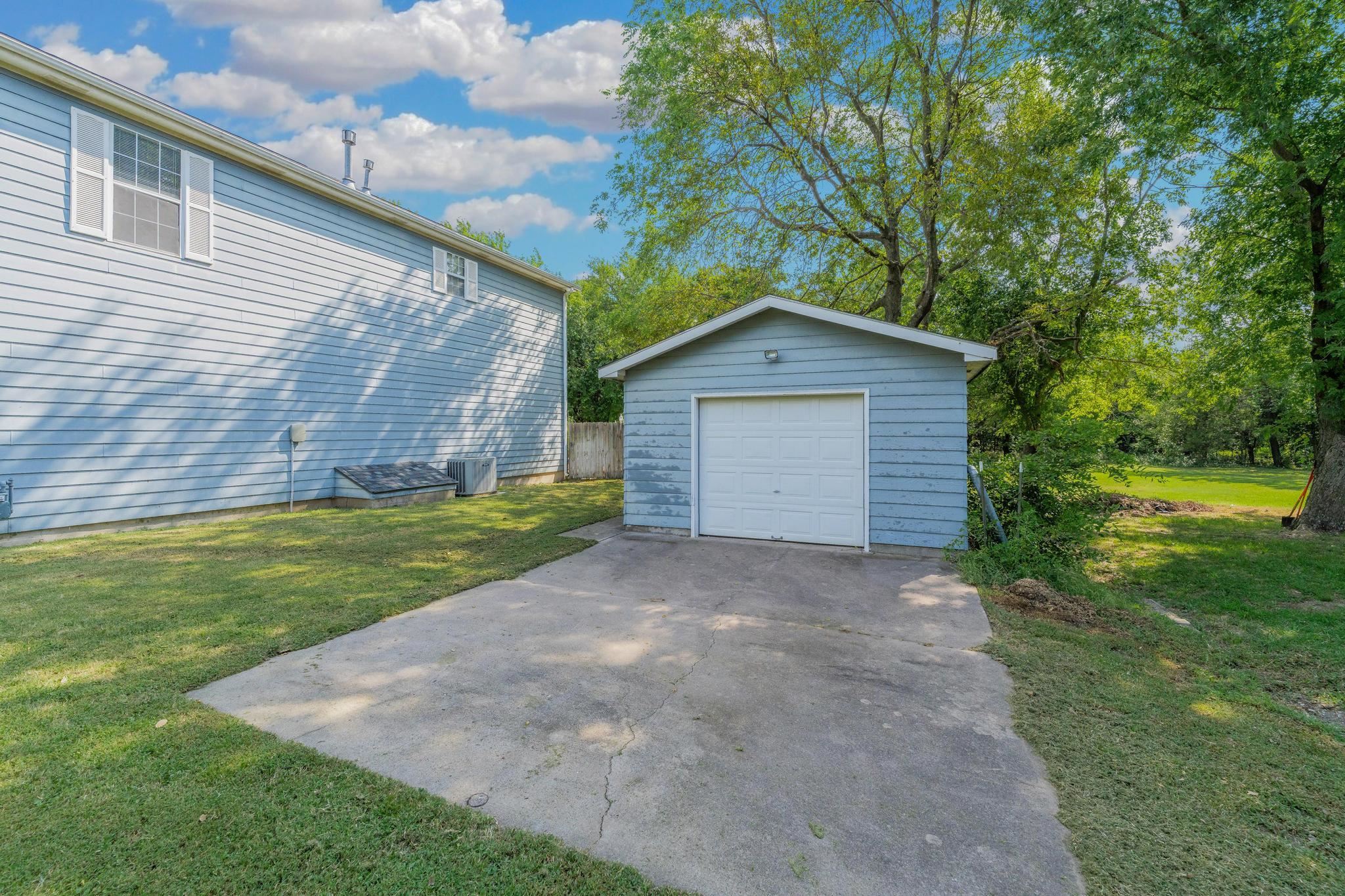 1313 N H Street Wellington KS 67152