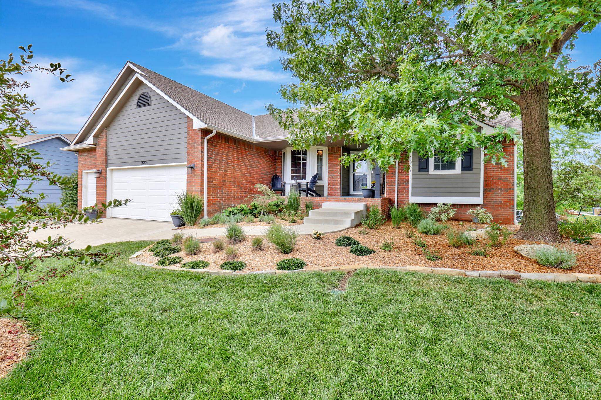 225 S Jamestown Andover KS 67002