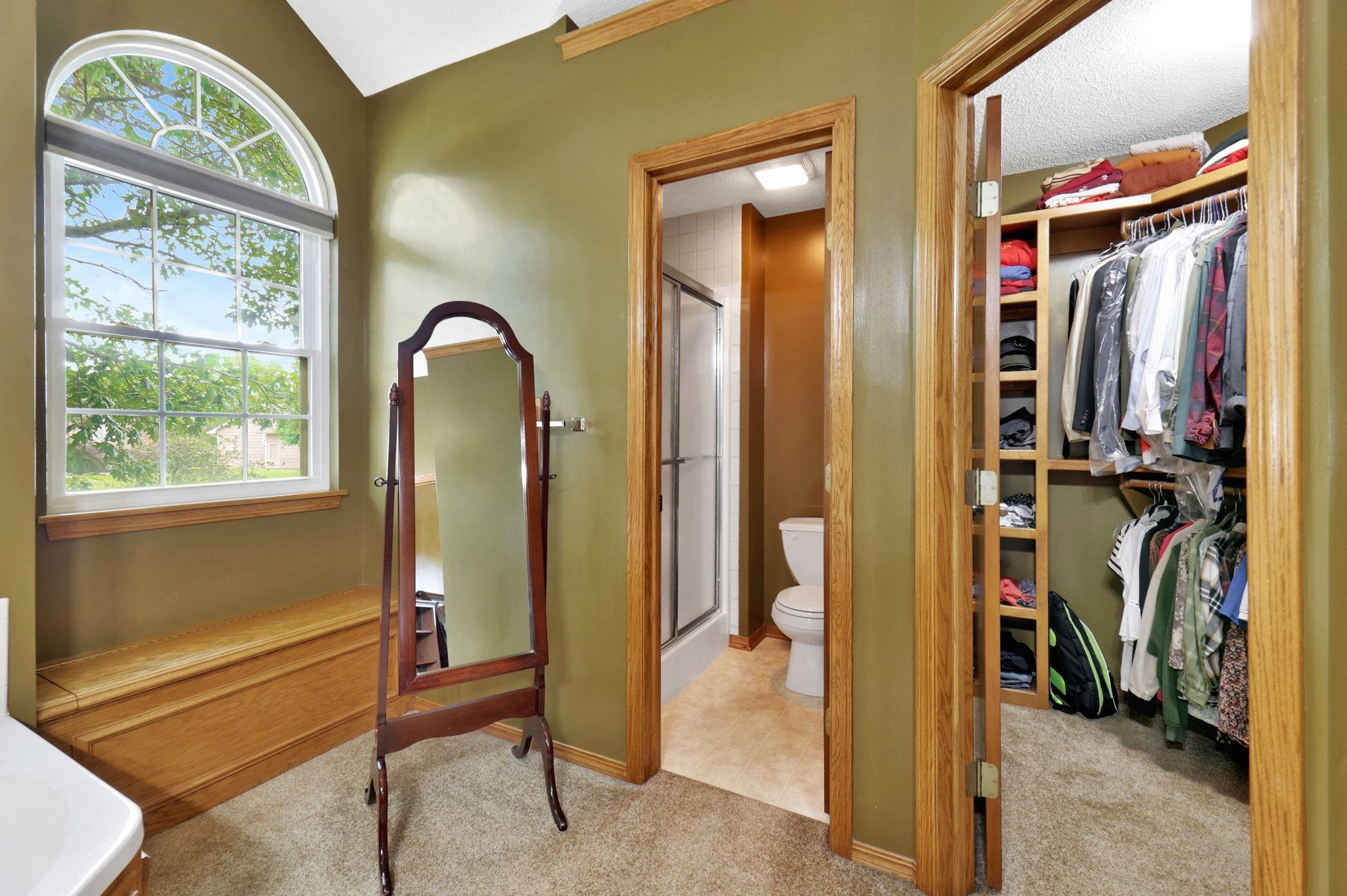 225 S Jamestown Andover KS 67002