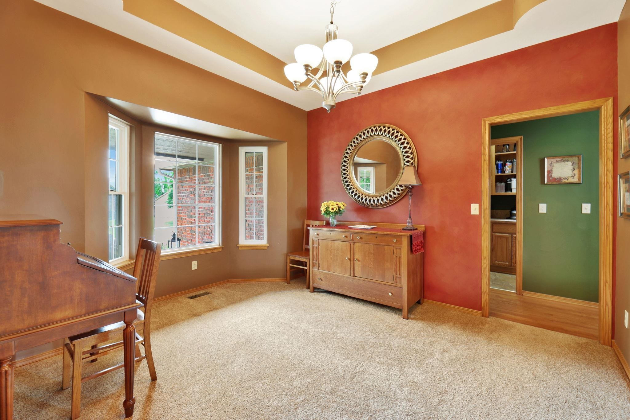 225 S Jamestown Andover KS 67002