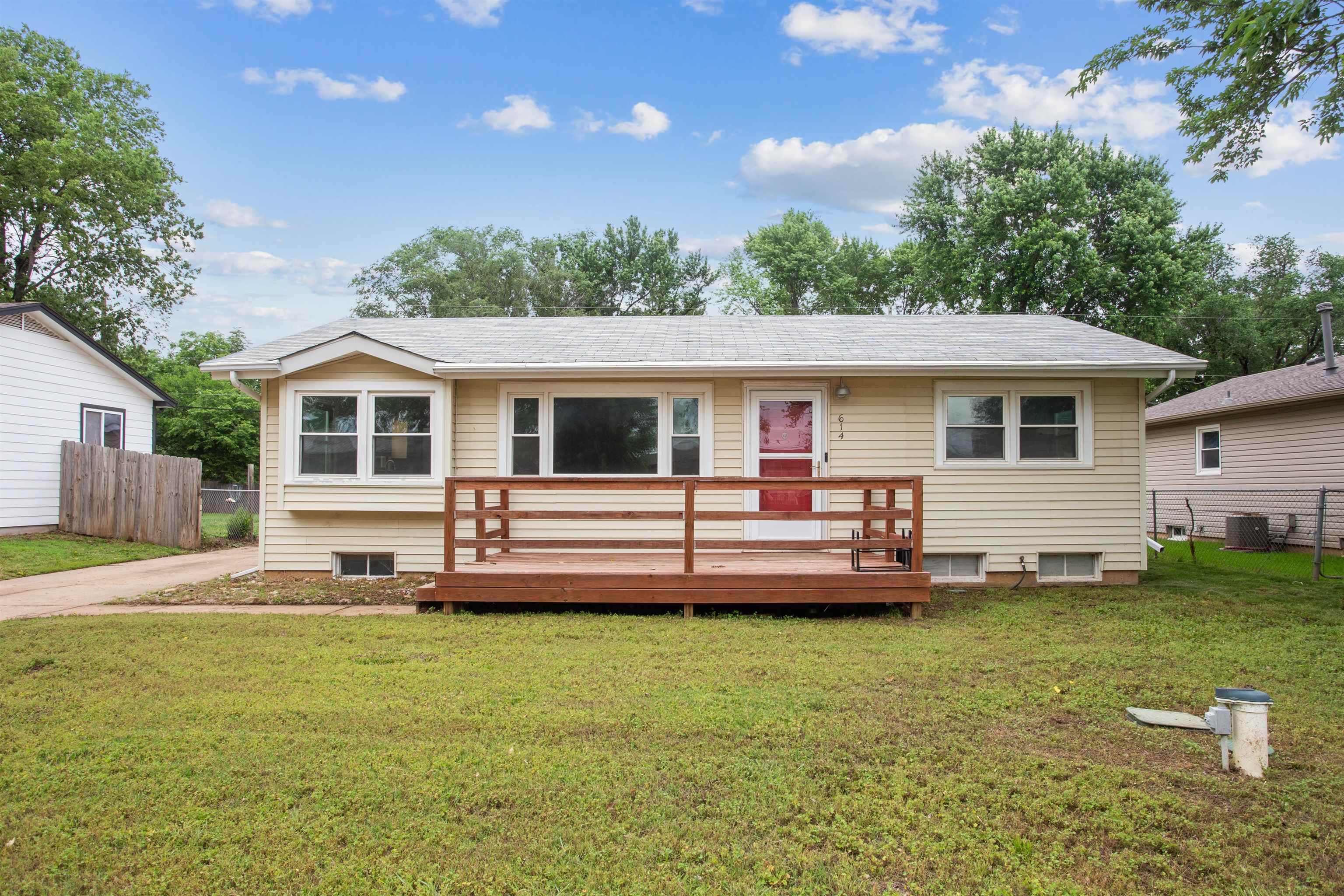 614 W 7th Haysville KS 67060-0000