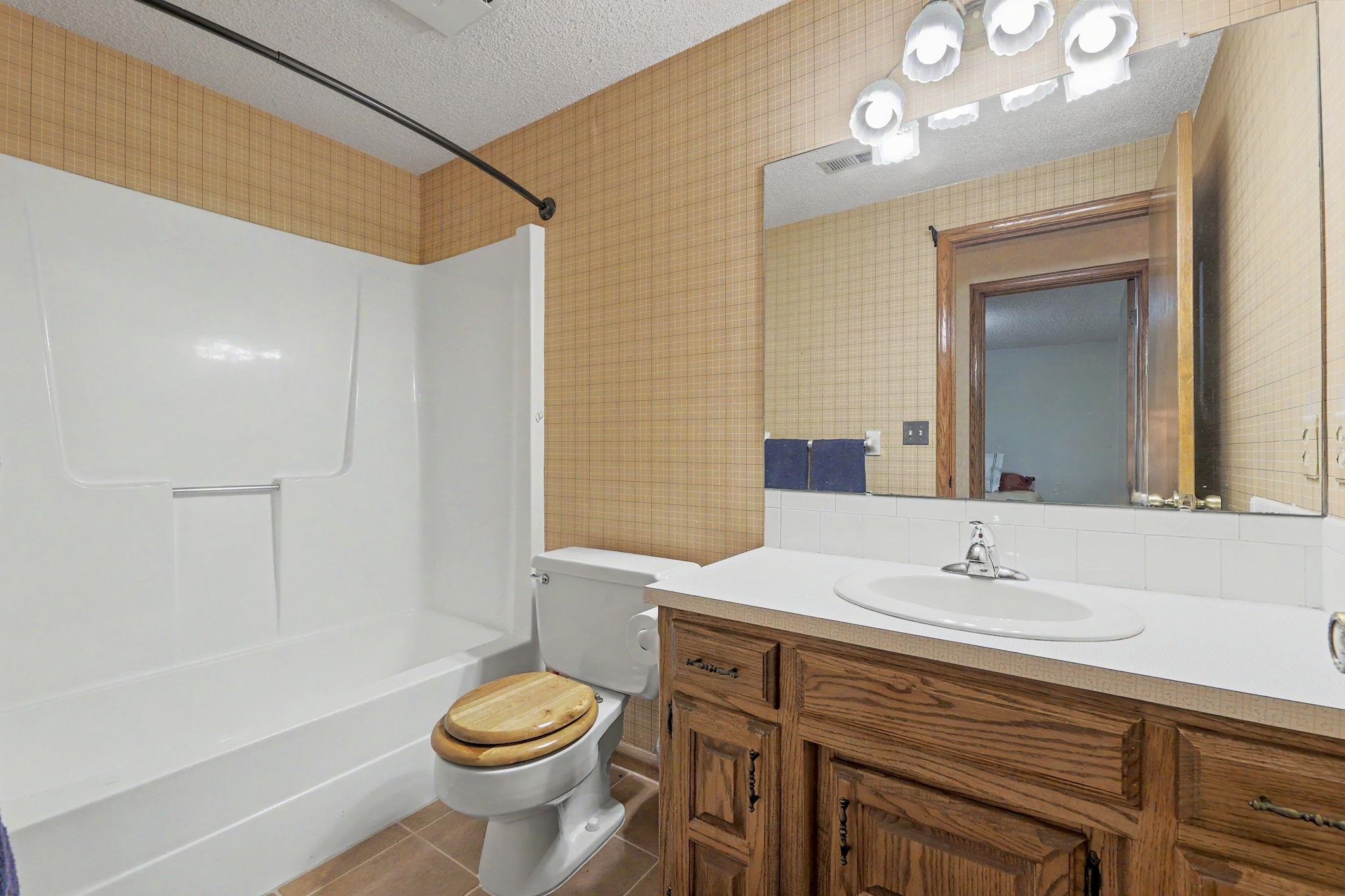 10318 W Alamo Court Wichita KS 67212