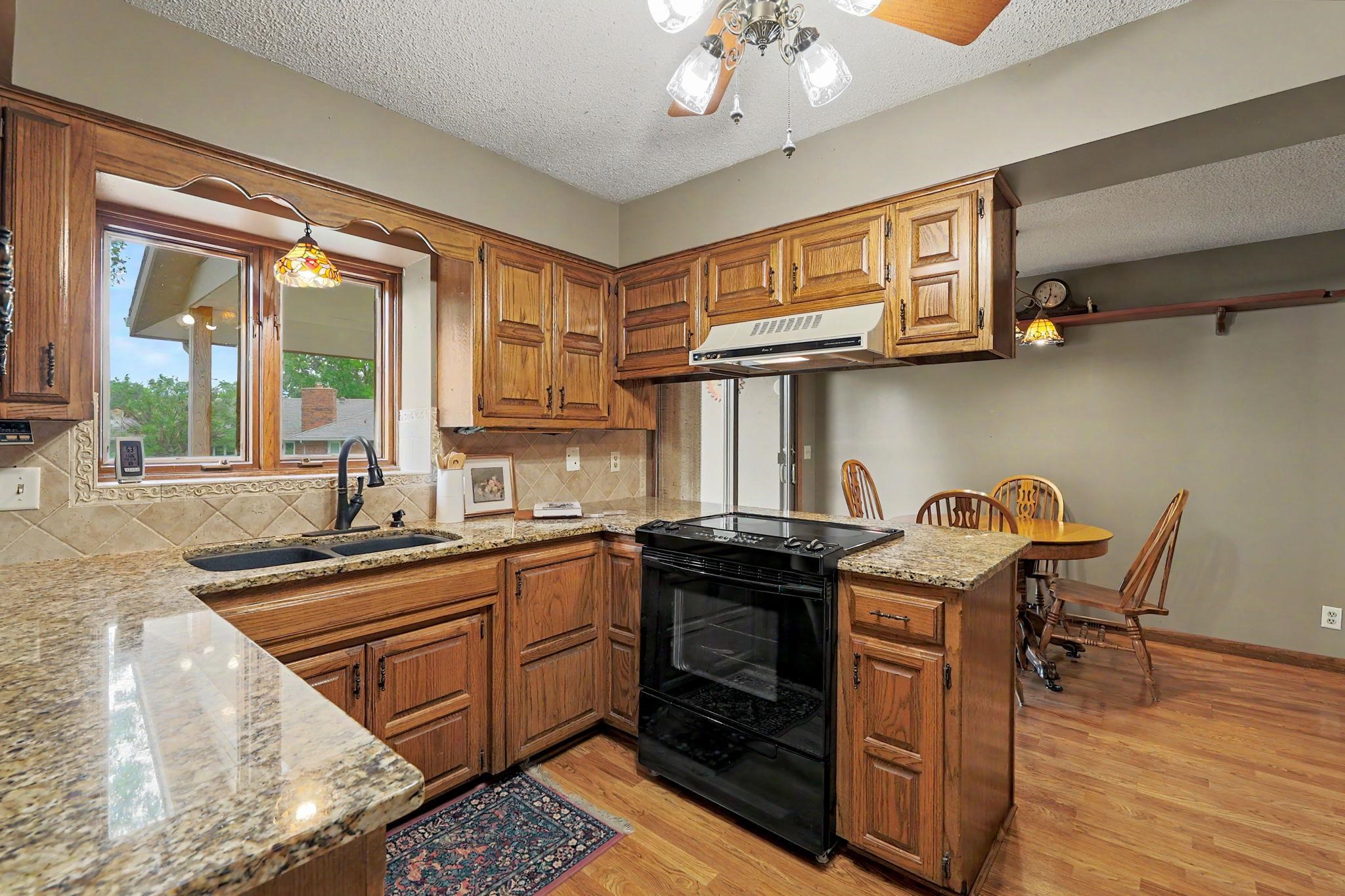 10318 W Alamo Court Wichita KS 67212