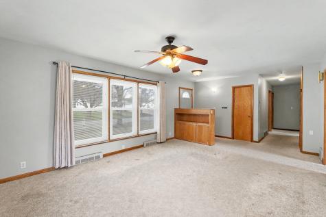 2310 Rosewood Avenue North Newton KS 67117
