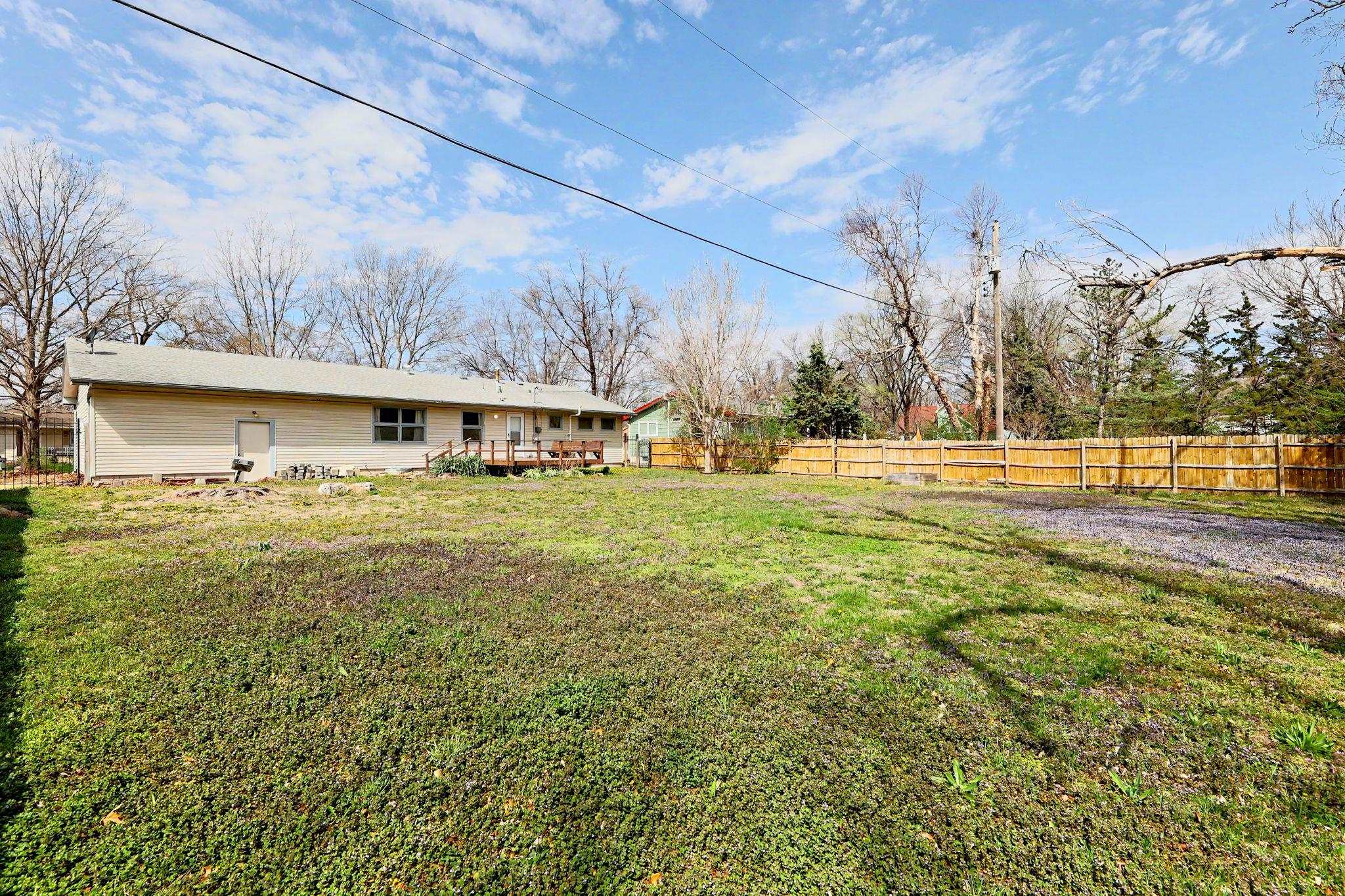 2310 Rosewood Avenue North Newton KS 67117