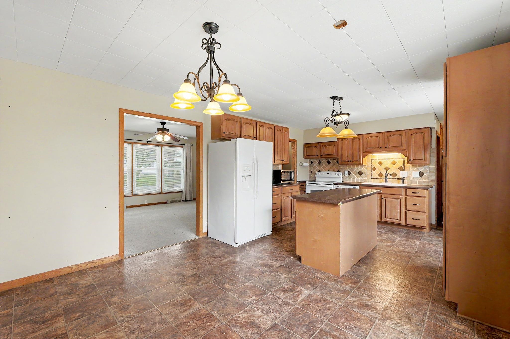 2310 Rosewood Avenue North Newton KS 67117