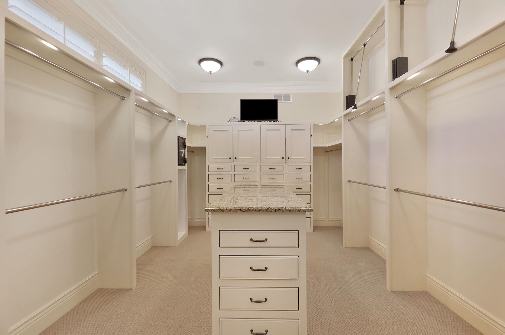 320 E Flint Hills National Court Andover KS 67002