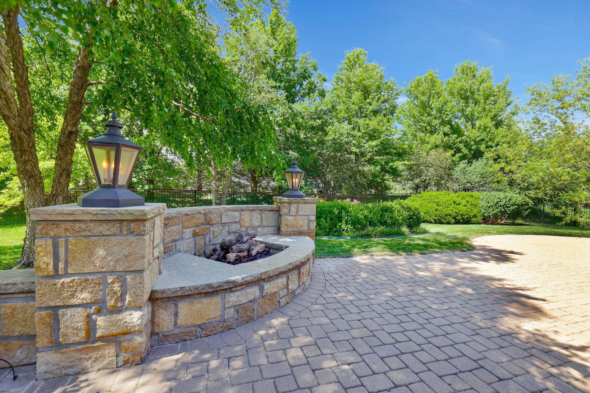 320 E Flint Hills National Court Andover KS 67002