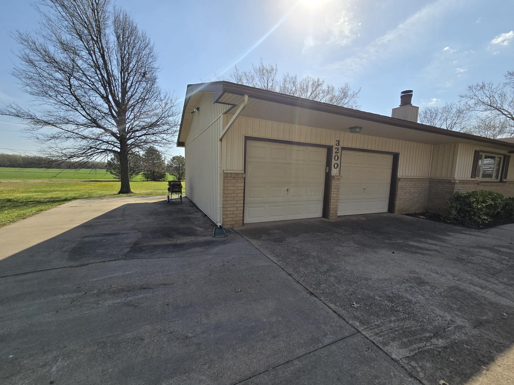 3200 Cathlinda Drive Winfield KS 67156