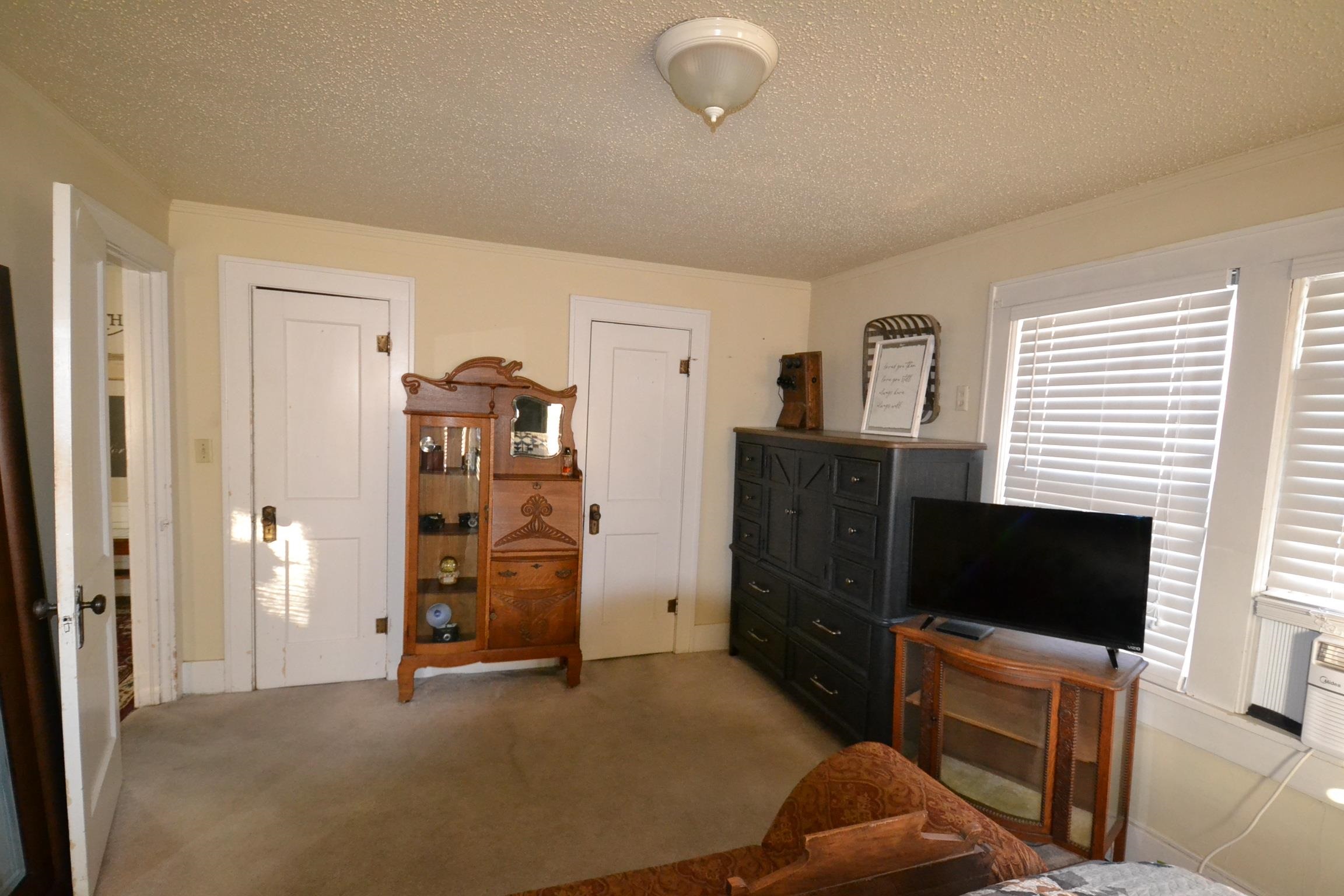 3021 E Oakland Avenue Wichita KS 67211