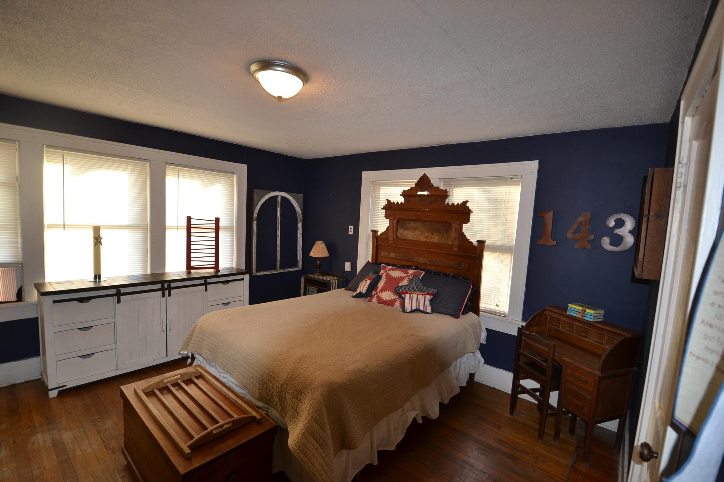 3021 E Oakland Avenue Wichita KS 67211
