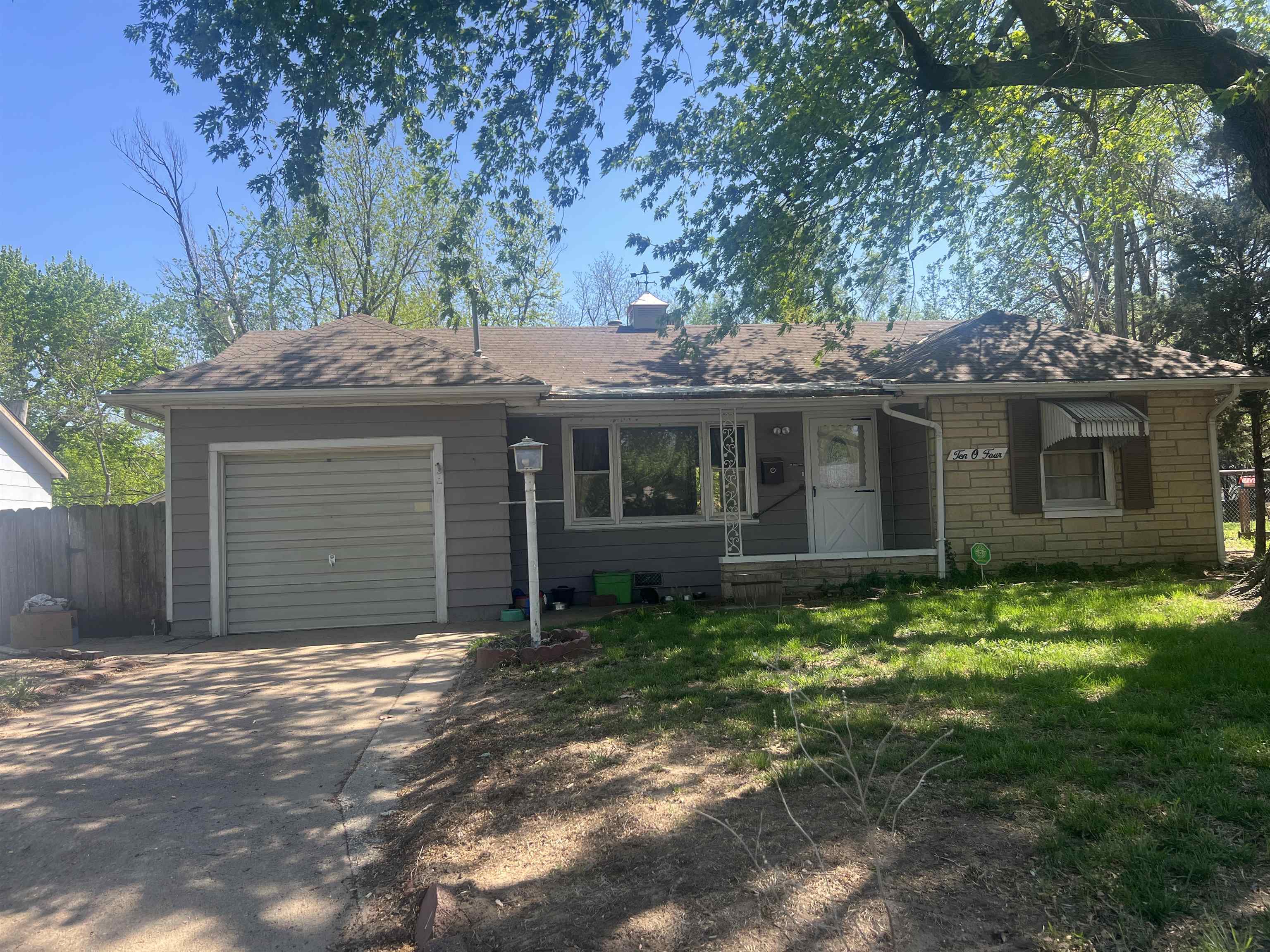 1004 N 9 Arkansas City KS 67005