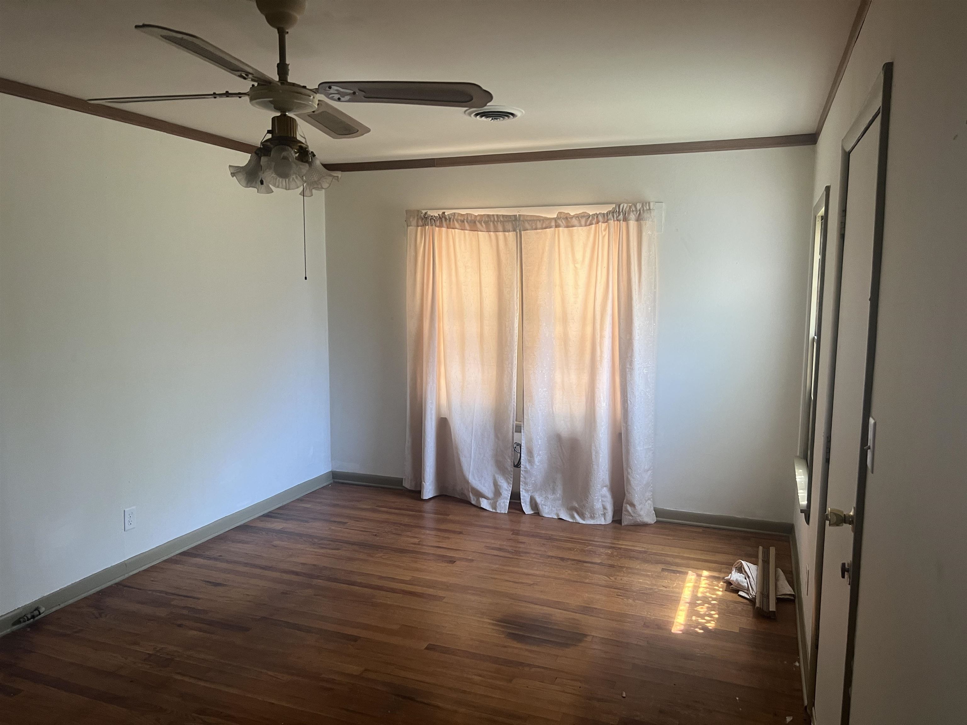 1004 N 9 Arkansas City KS 67005