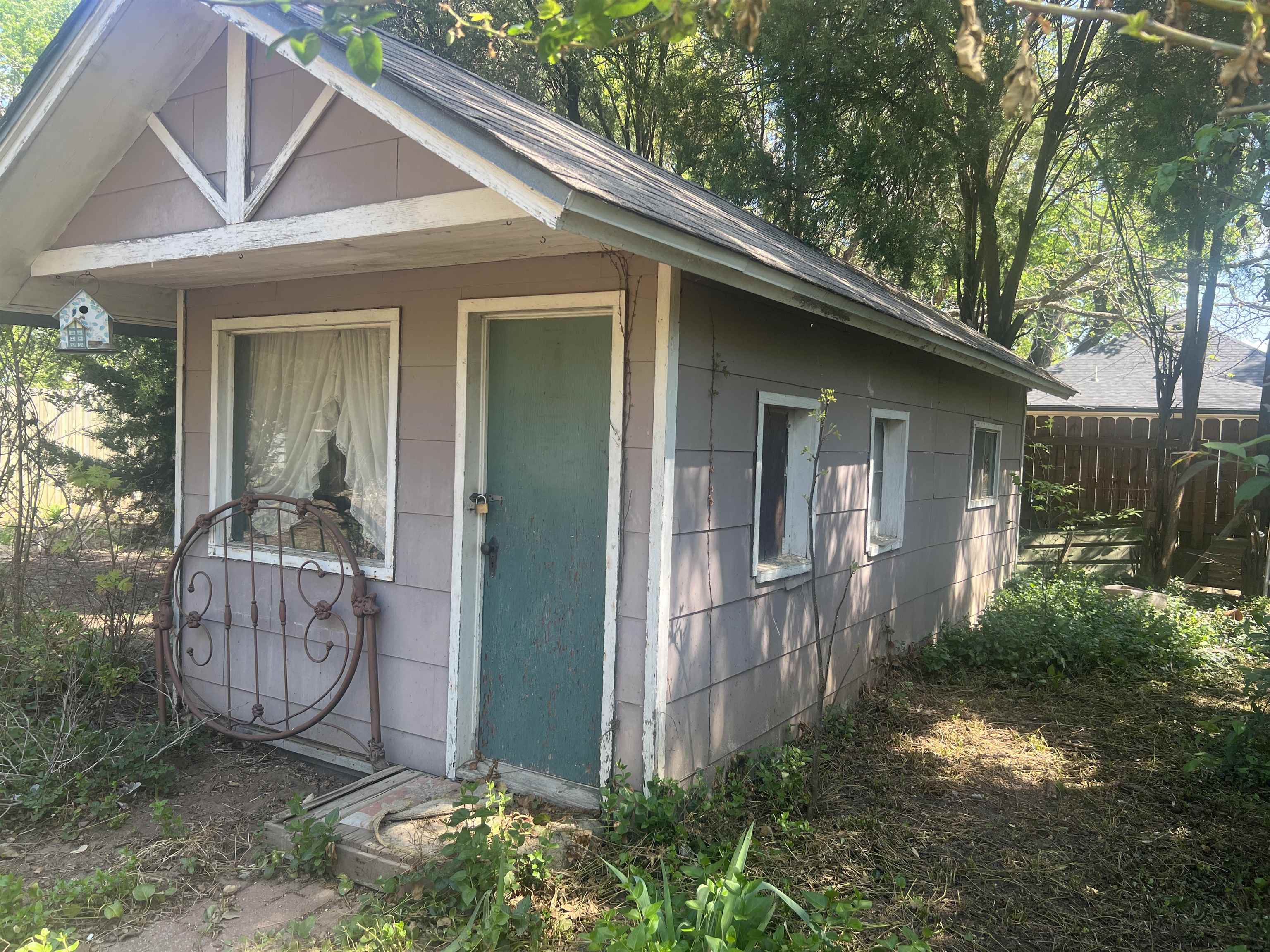 1004 N 9 Arkansas City KS 67005