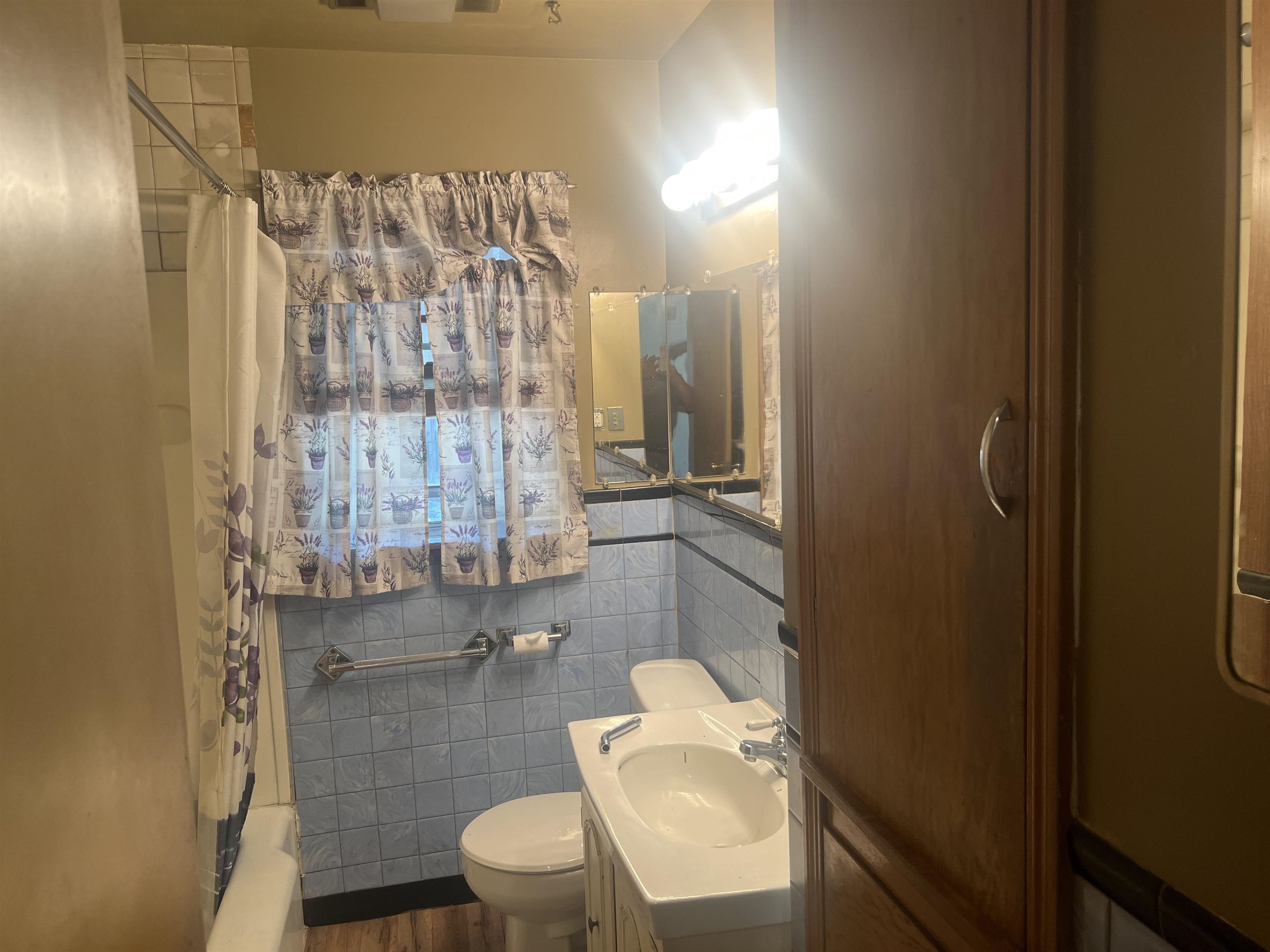 1004 N 9 Arkansas City KS 67005