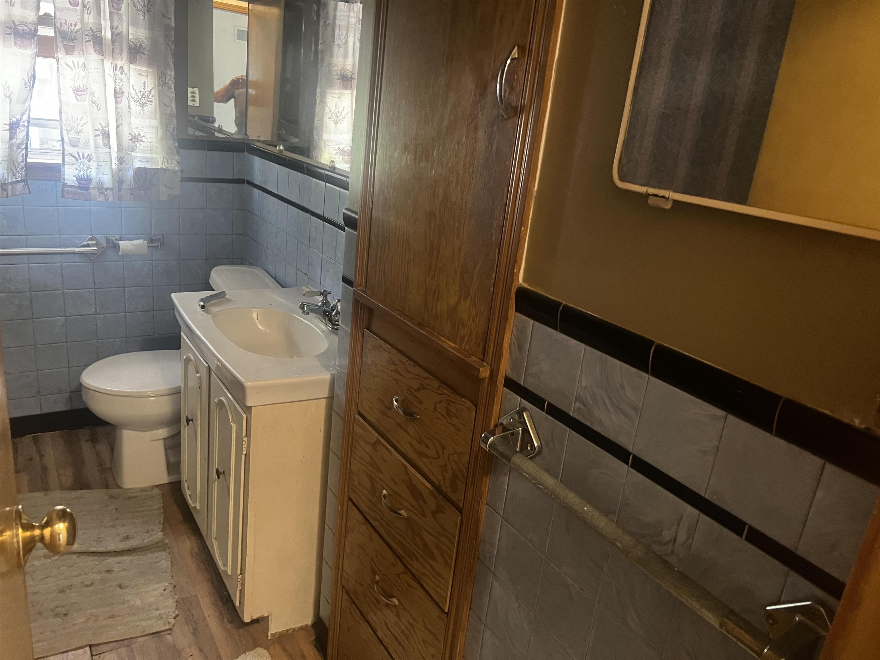 1004 N 9 Arkansas City KS 67005