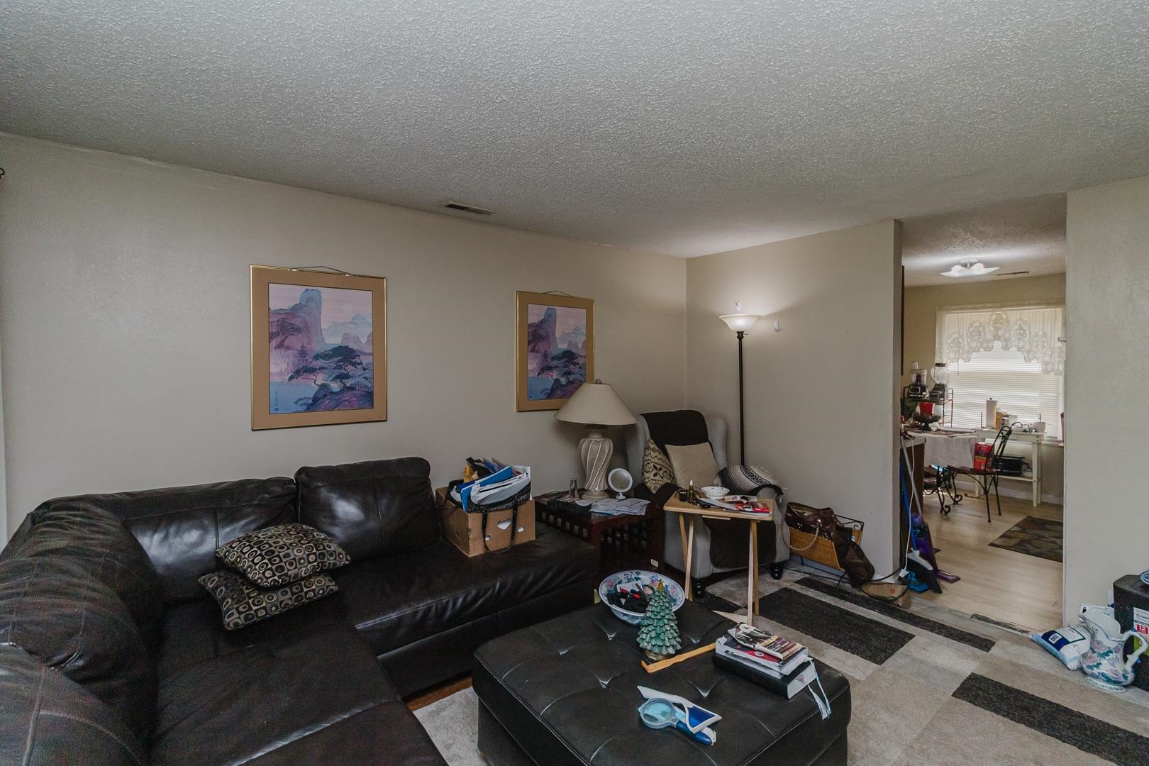 1020 Waverly Wichita KS 67218