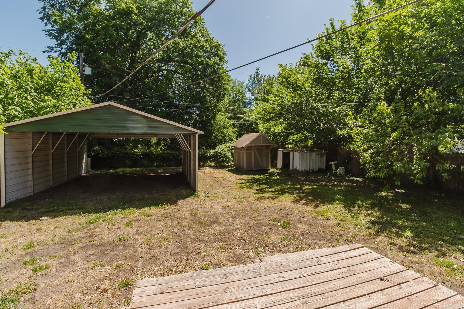 1020 Waverly Wichita KS 67218