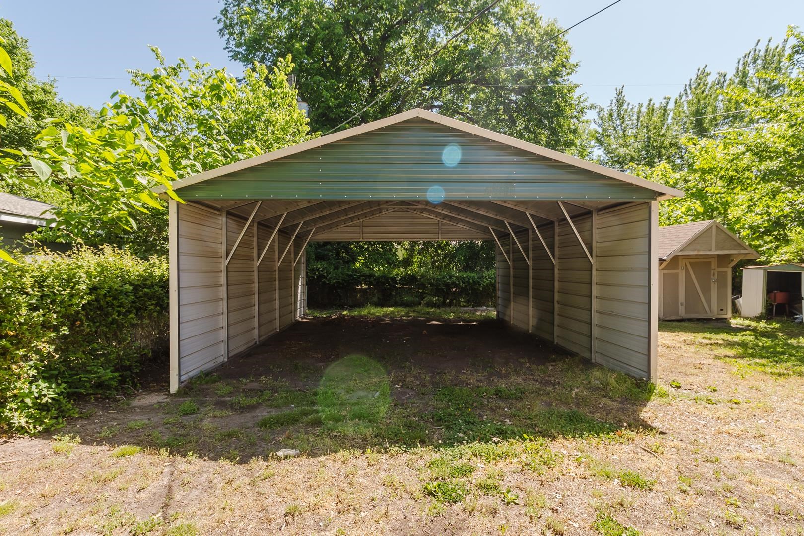 1020 Waverly Wichita KS 67218