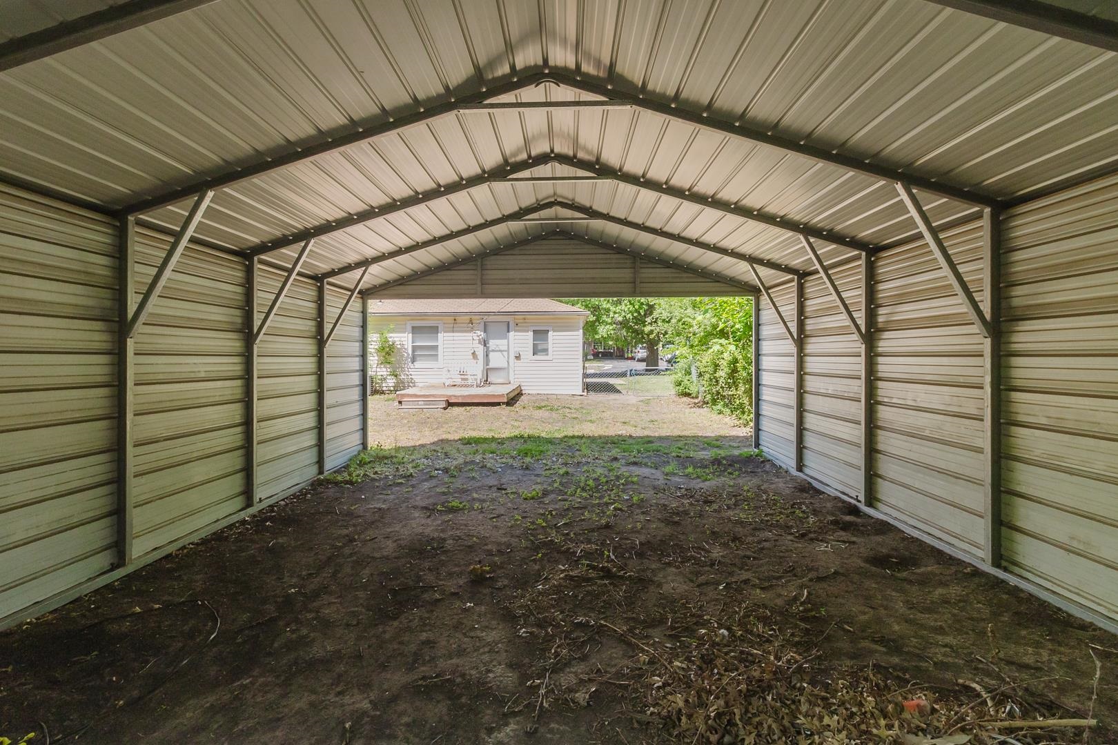 1020 Waverly Wichita KS 67218