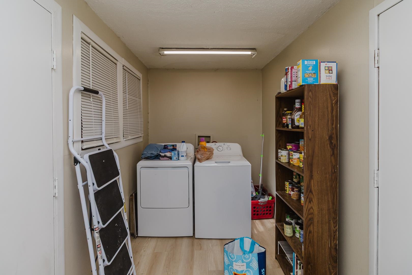 1020 Waverly Wichita KS 67218
