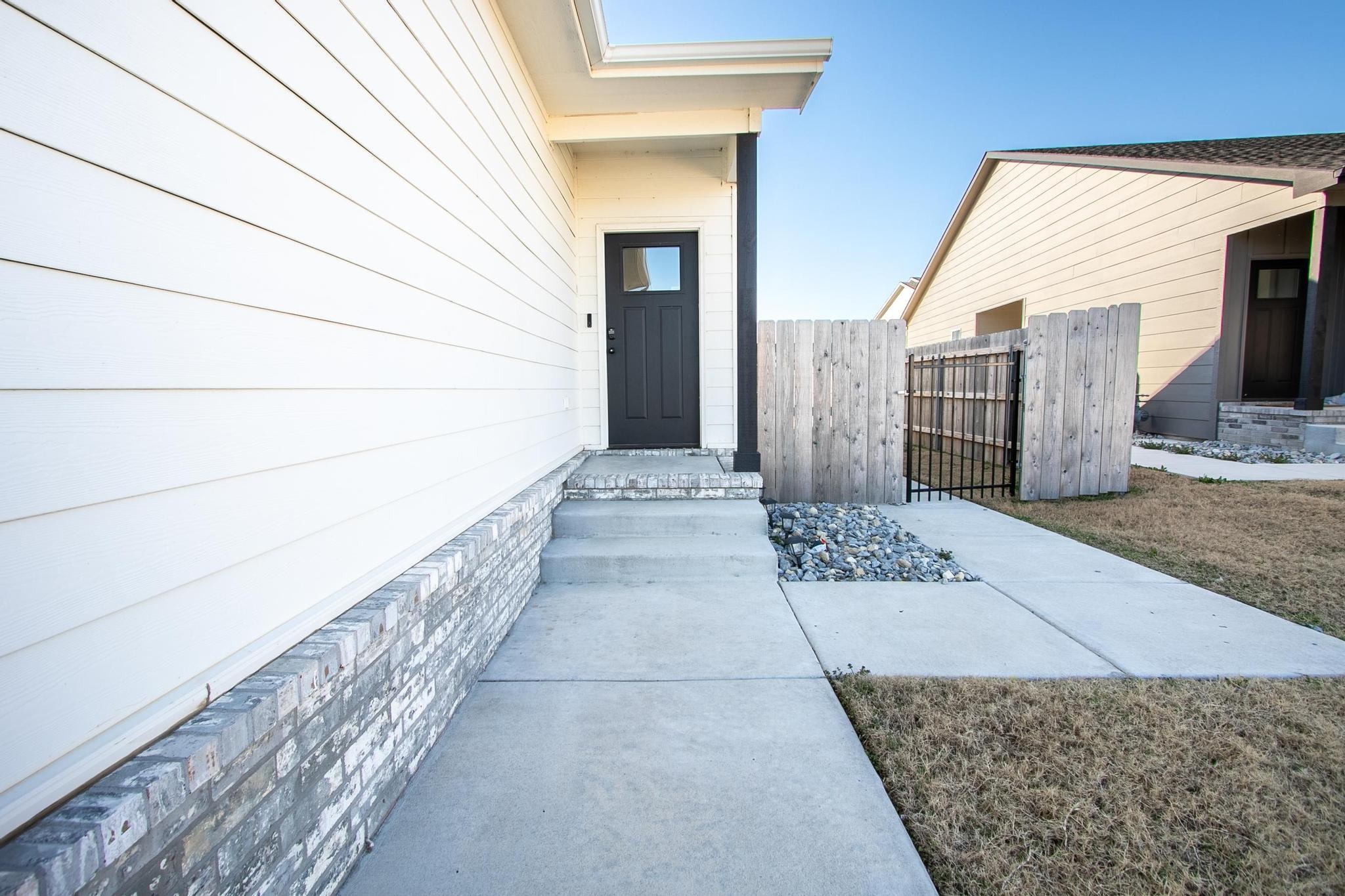 5333 Pinecrest Court N Wichita KS 67220