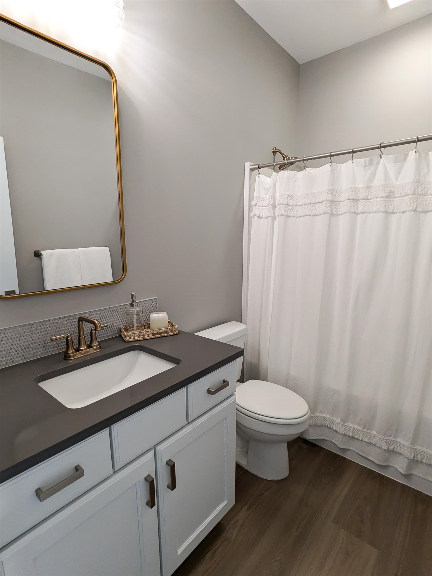 731 E Lexington Andover KS 67002