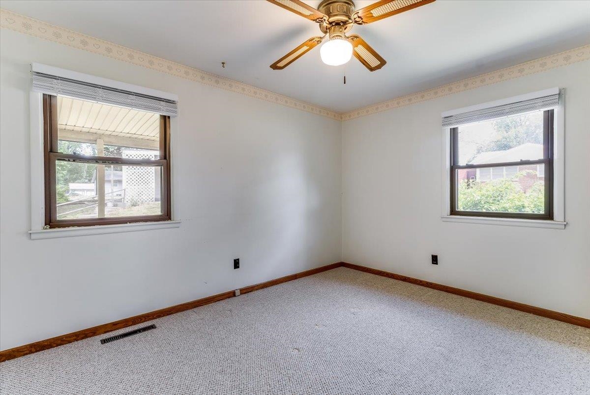 215 S Tracy Avenue Clearwater KS 67026