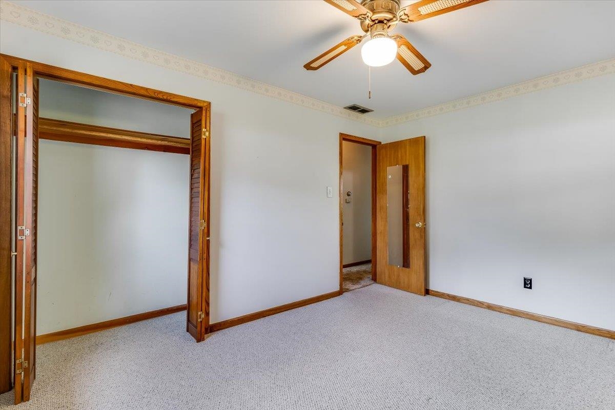 215 S Tracy Avenue Clearwater KS 67026