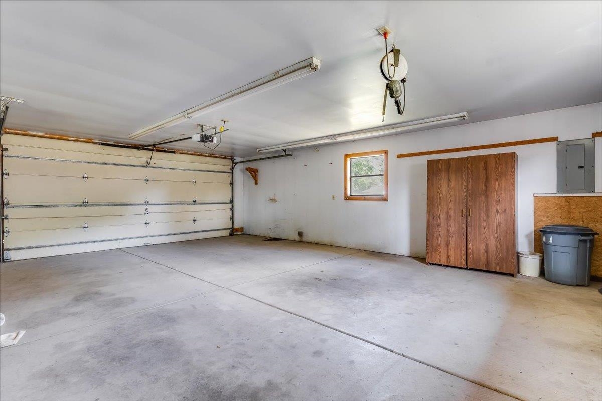 215 S Tracy Avenue Clearwater KS 67026