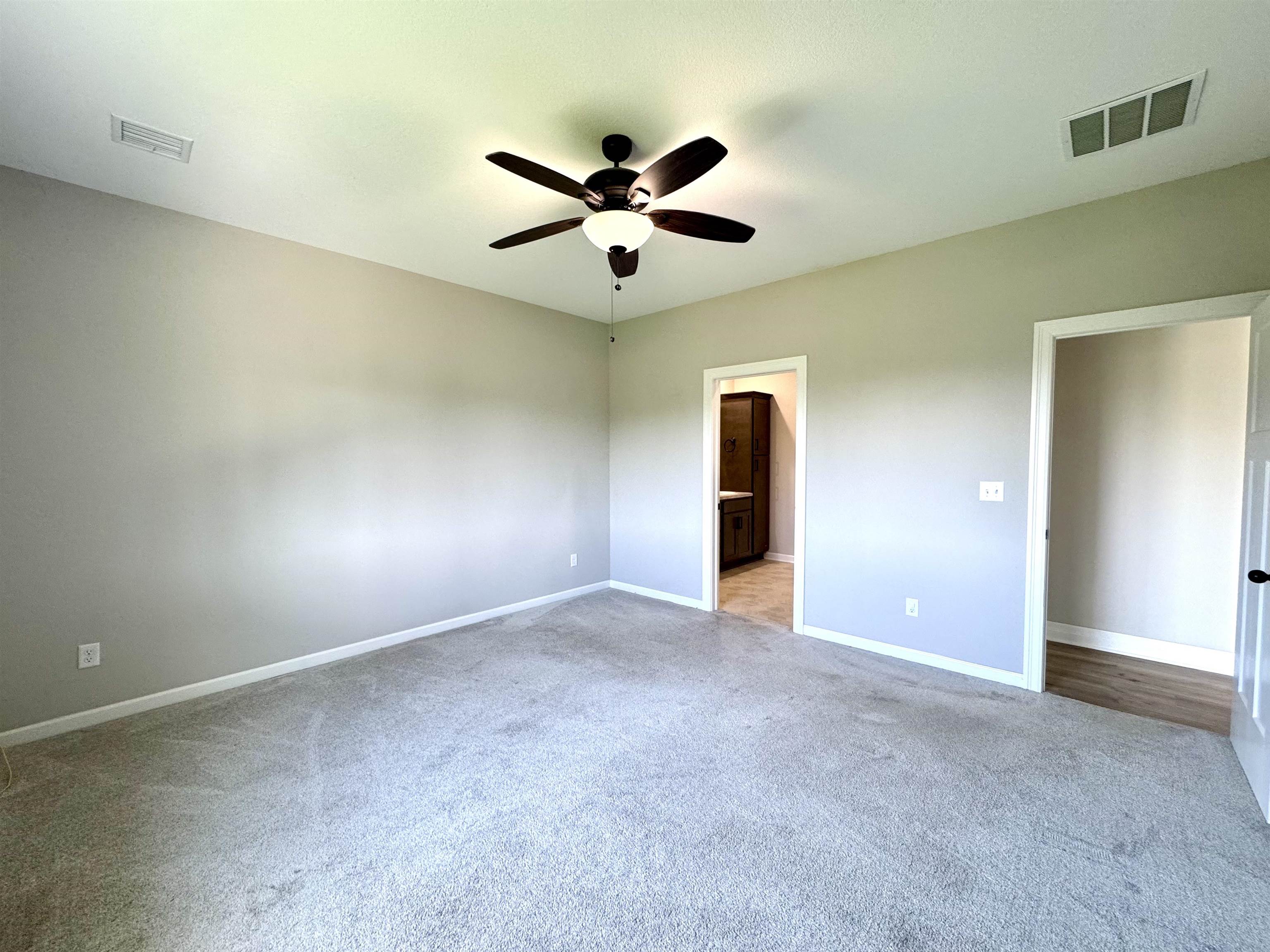 896 N Cloverleaf Goddard KS 67052