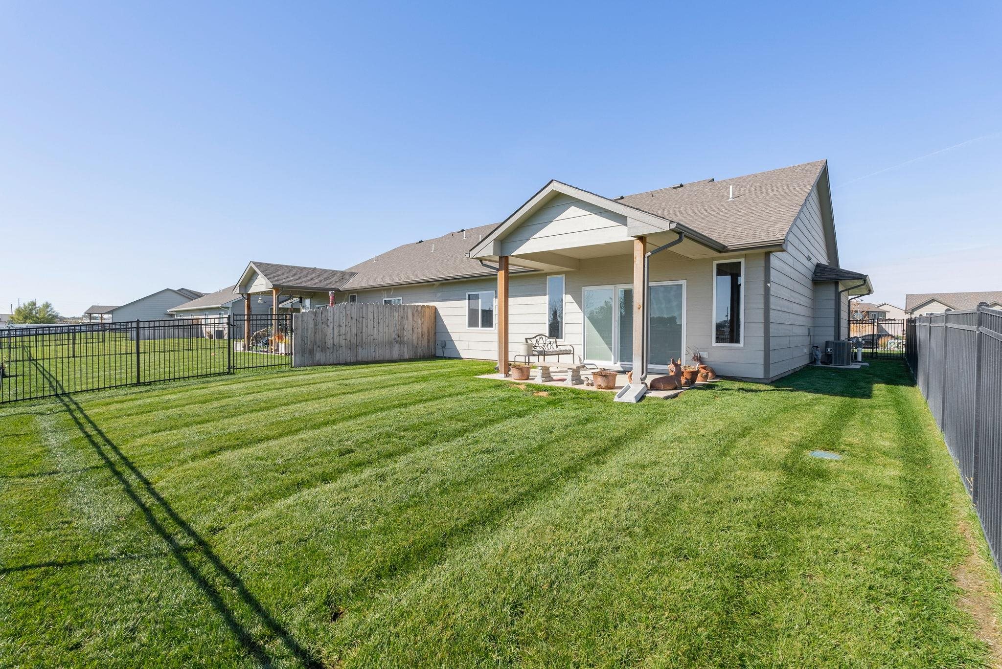 896 N Cloverleaf Goddard KS 67052