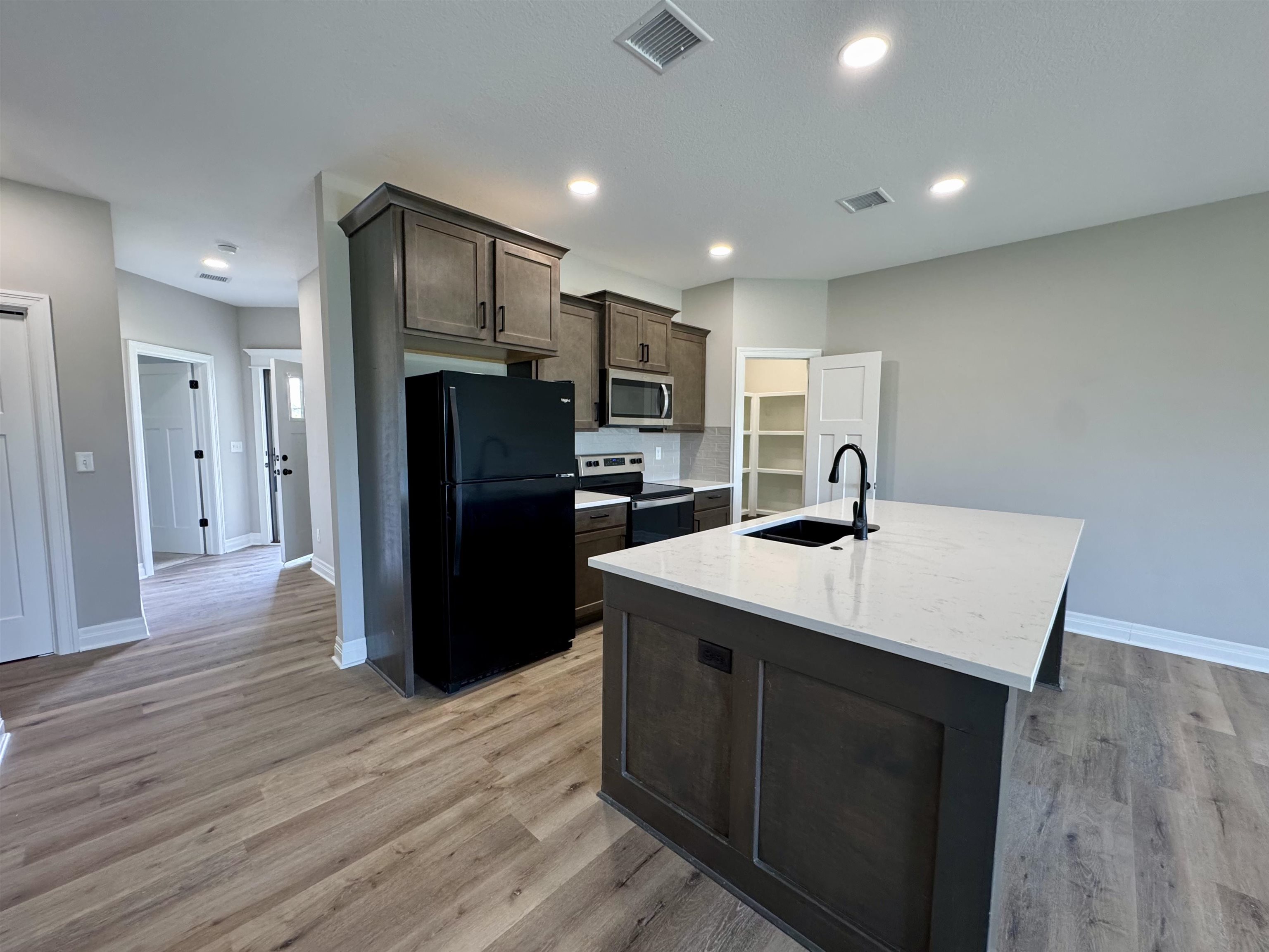 896 N Cloverleaf Goddard KS 67052