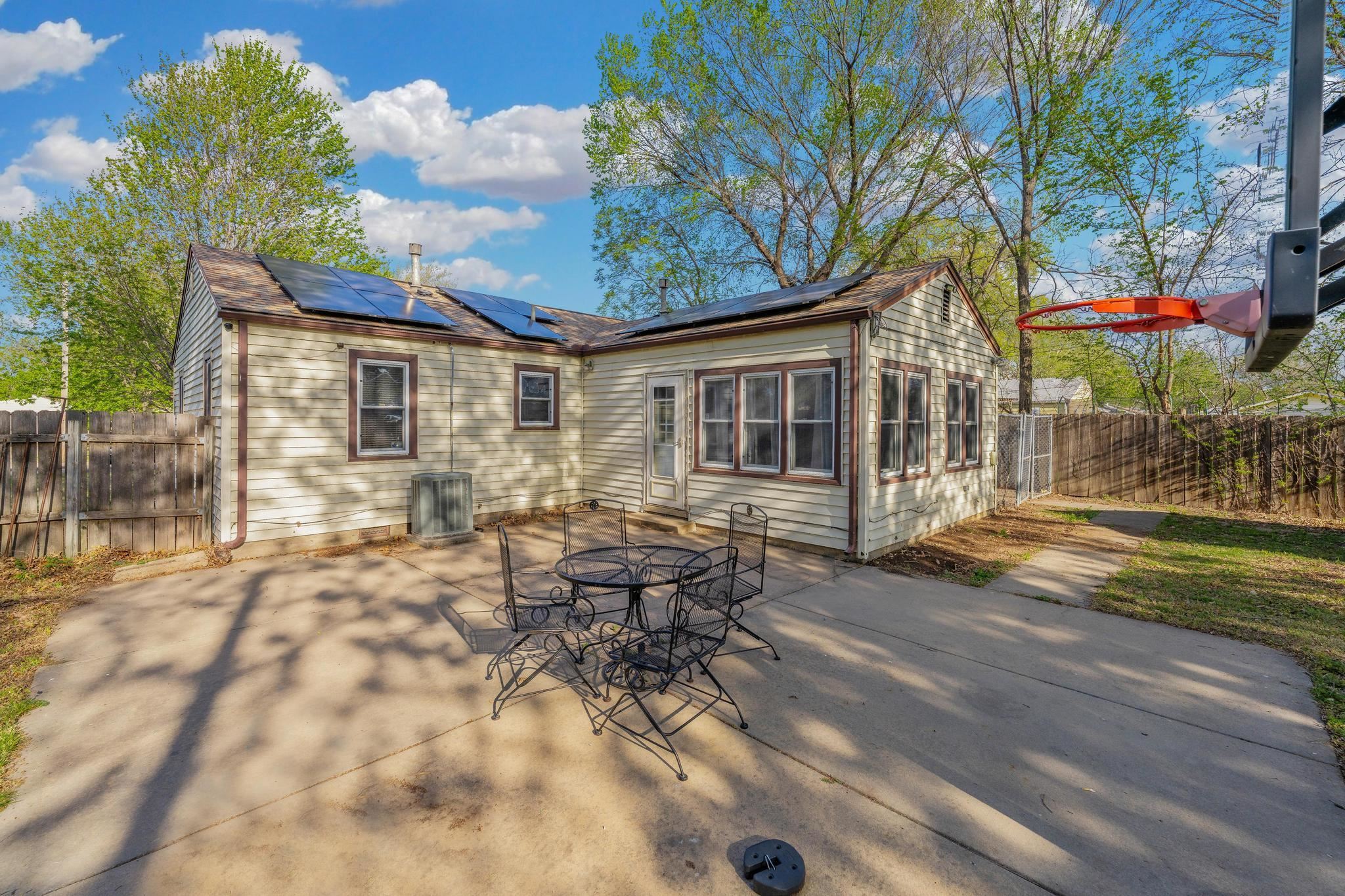 2320 S Green Street Wichita KS 67211
