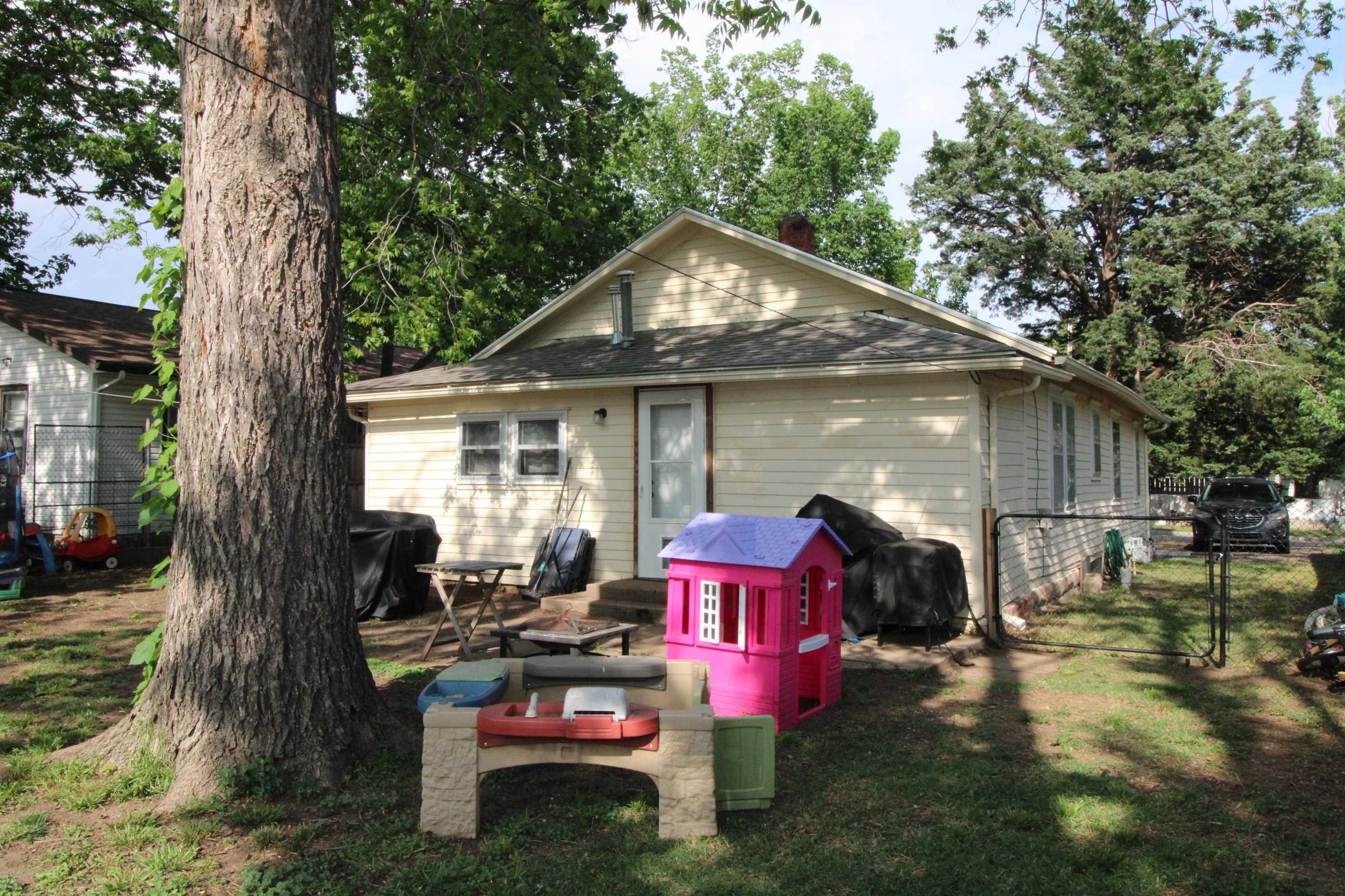 305 Residence Street El Dorado KS 67042
