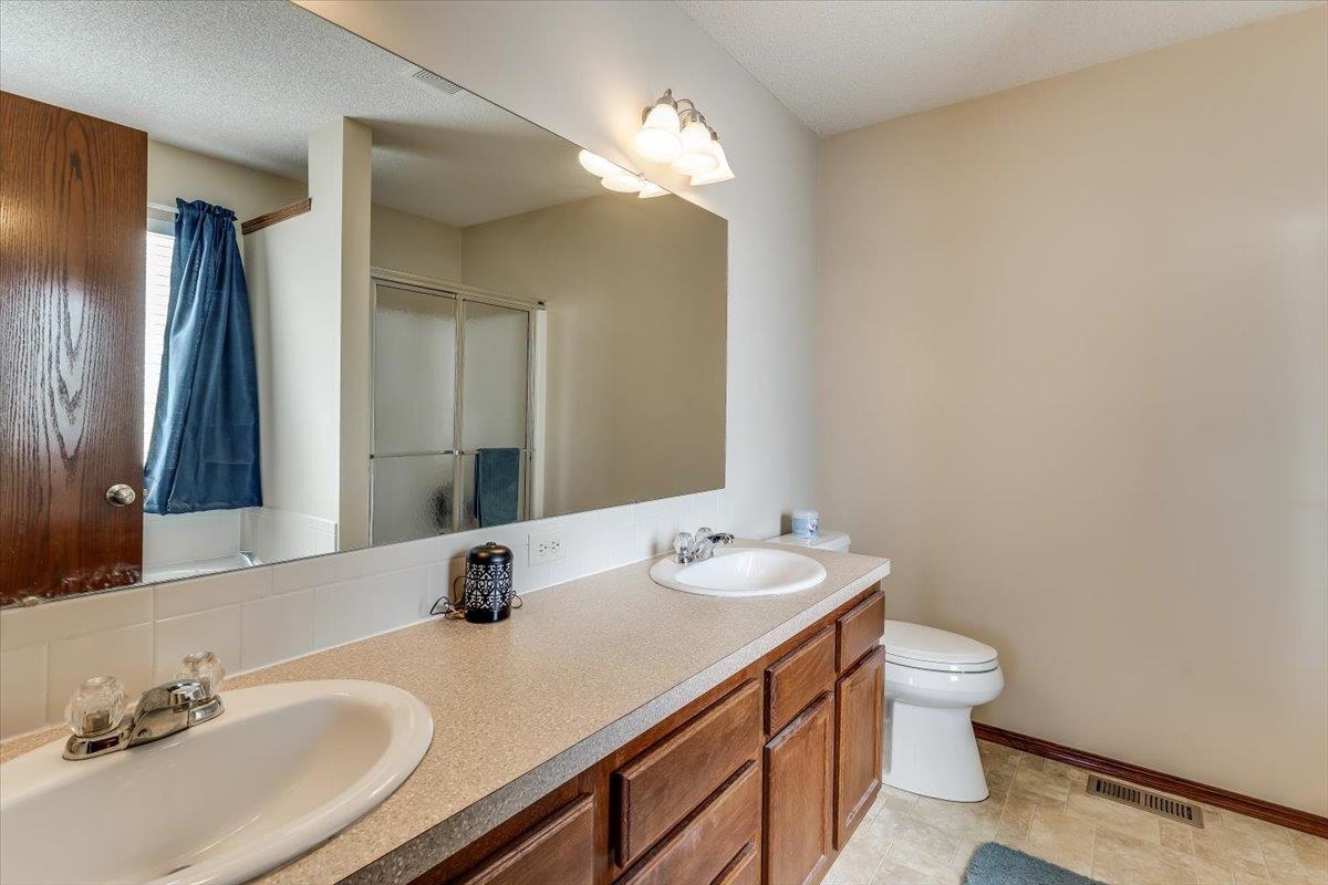 840 E Winding Ln Court Derby KS 67037