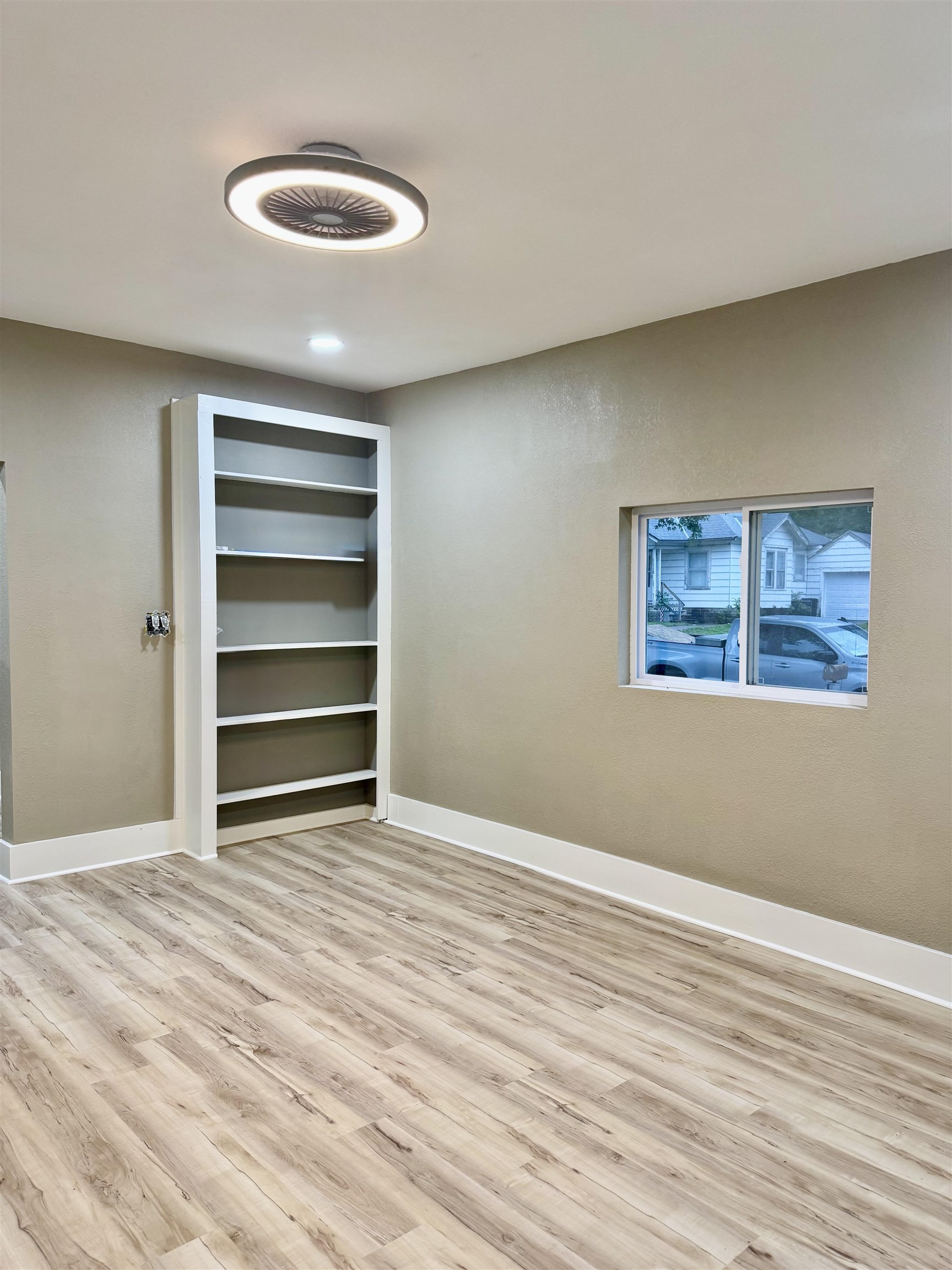 1502 E 2nd Winfield KS 67156