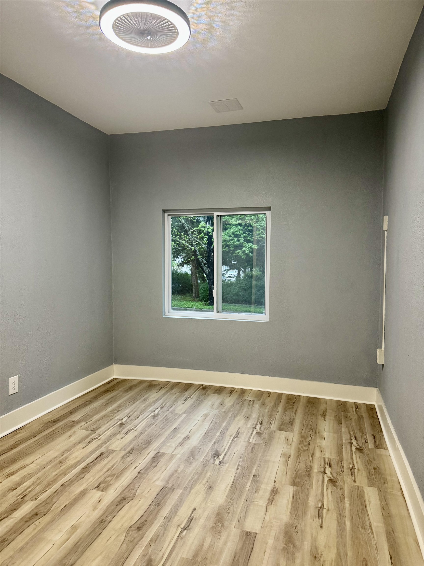 1502 E 2nd Winfield KS 67156