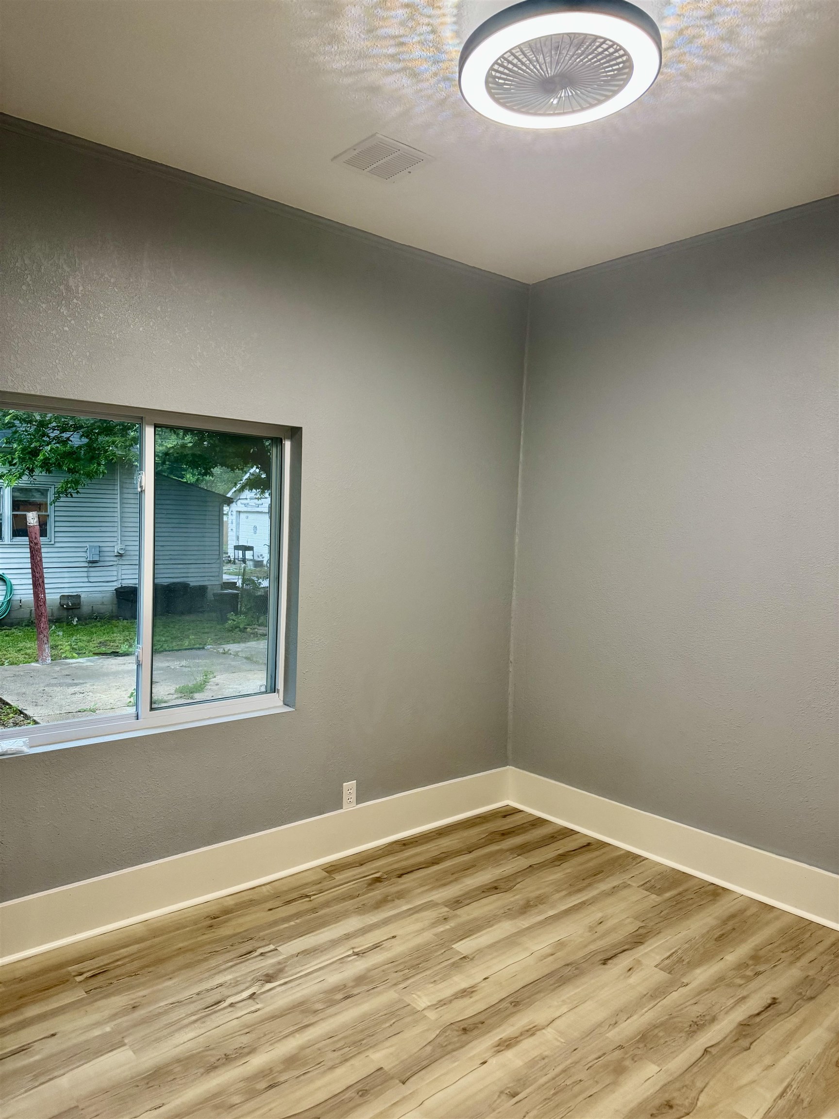 1502 E 2nd Winfield KS 67156